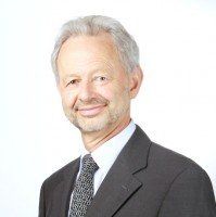 Steven Strach
