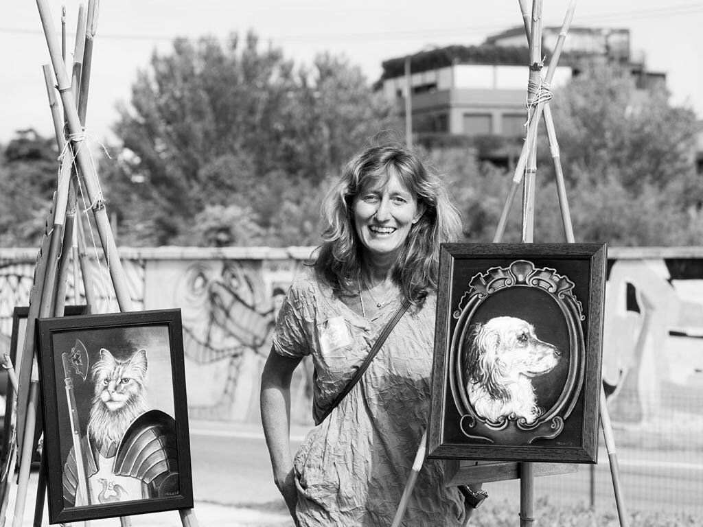 animali, quadri, ritratti, dipinti, su misura, animali vestiti, oggetti, arredi, uova dipeinte, piatti, decorazioni, trompe, fiori, stencil, decoupage, carta, colla, matita, pennello, olio su tela , riviste, pubblicazioni, eventi, Marina Rigolone, artista, pittrice, decoratrice,