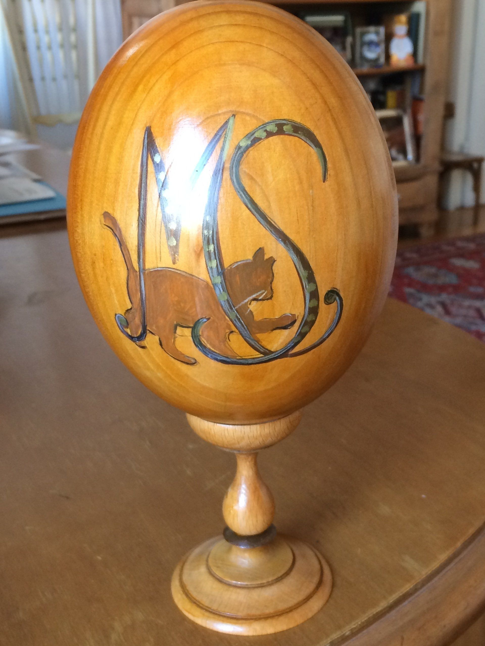 animali, cani, gatti, cavalli,  quadri, ritratti, dipinti, su misura, animali vestiti, oggetti, arredi, uova dipeinte, piatti, decorazioni, trompe, fiori, stencil, decoupage, carta, colla, matita, pennello, olio su tela , riviste, pubblicazioni, eventi, Marina Rigolone, artista, pittrice, decoratrice,
