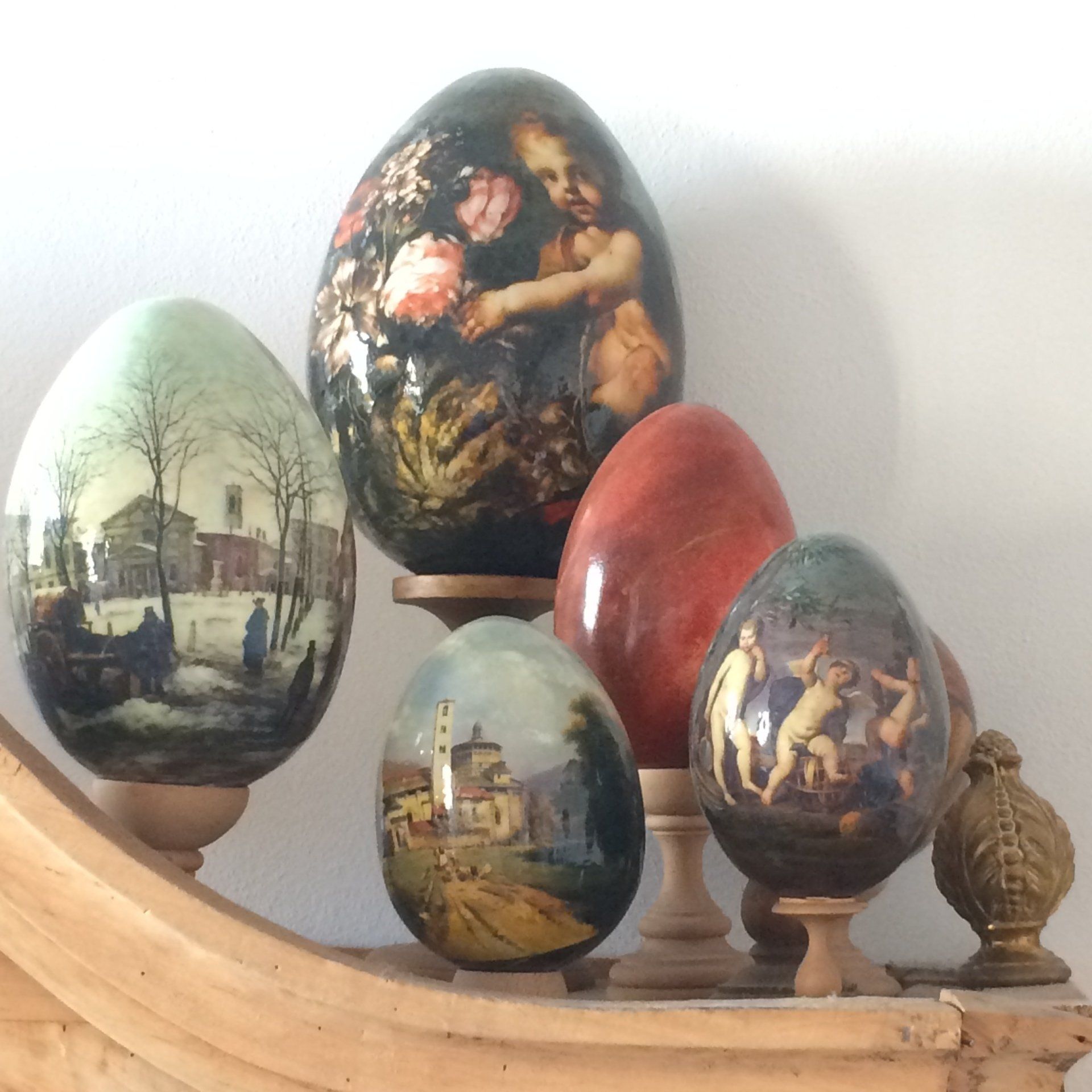 animali, cani, gatti, cavalli,  quadri, ritratti, dipinti, su misura, animali vestiti, oggetti, arredi, uova dipeinte, piatti, decorazioni, trompe, fiori, stencil, decoupage, carta, colla, matita, pennello, olio su tela , riviste, pubblicazioni, eventi, Marina Rigolone, artista, pittrice, decoratrice,