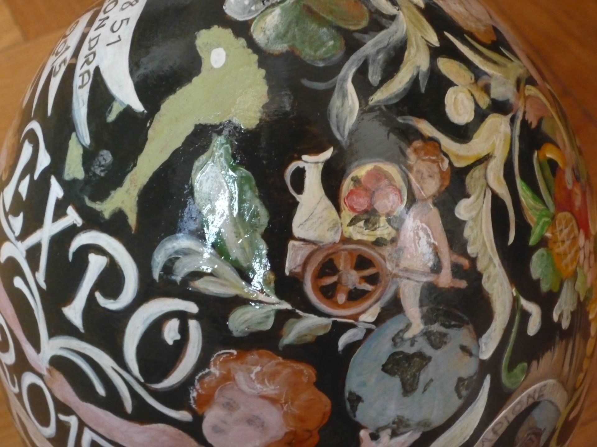 animali, cani, gatti, cavalli,  quadri, ritratti, dipinti, su misura, animali vestiti, oggetti, arredi, uova dipeinte, piatti, decorazioni, trompe, fiori, stencil, decoupage, carta, colla, matita, pennello, olio su tela , riviste, pubblicazioni, eventi, Marina Rigolone, artista, pittrice, decoratrice,