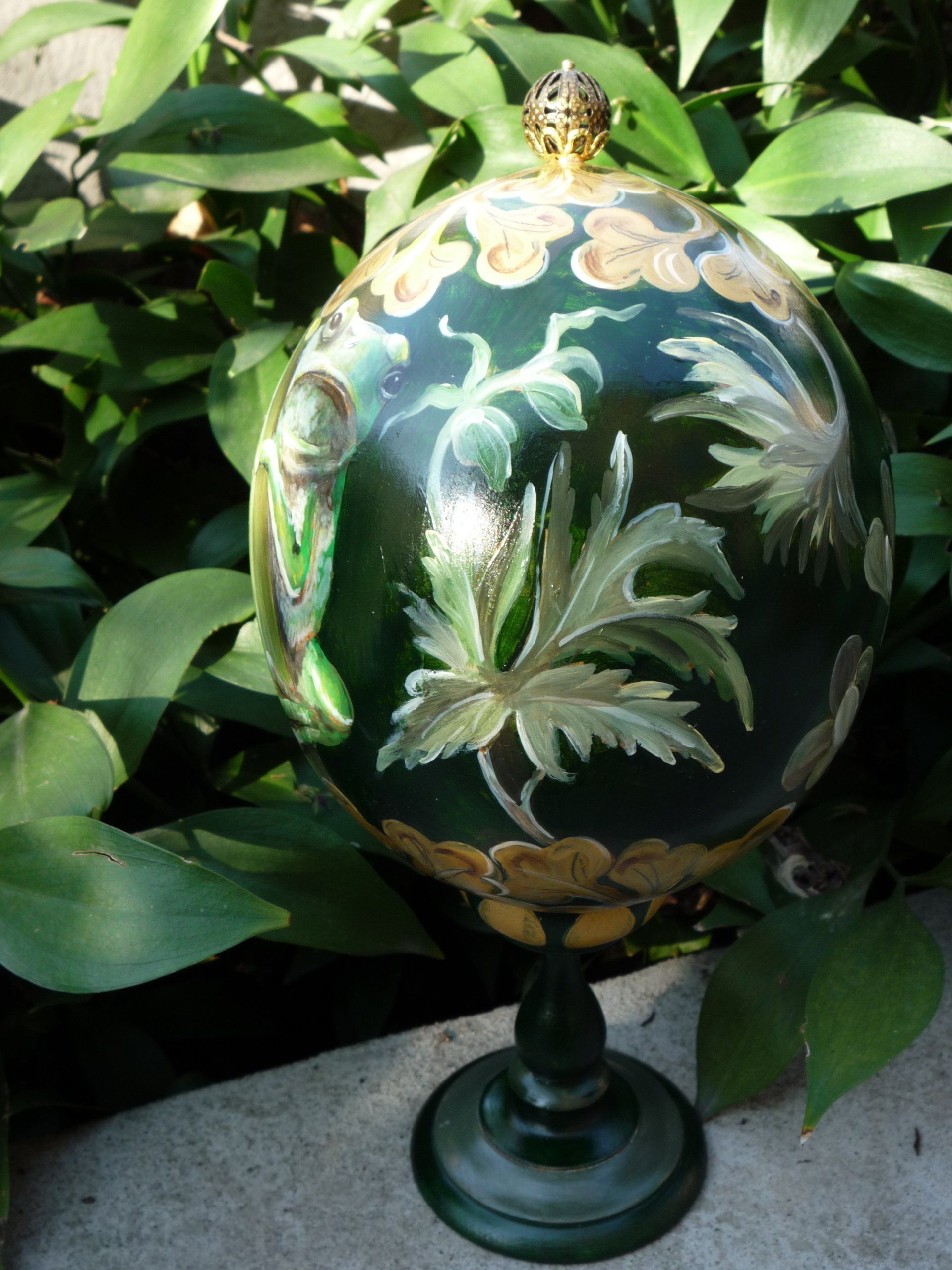animali, cani, gatti, cavalli,  quadri, ritratti, dipinti, su misura, animali vestiti, oggetti, arredi, uova dipeinte, piatti, decorazioni, trompe, fiori, stencil, decoupage, carta, colla, matita, pennello, olio su tela , riviste, pubblicazioni, eventi, Marina Rigolone, artista, pittrice, decoratrice,