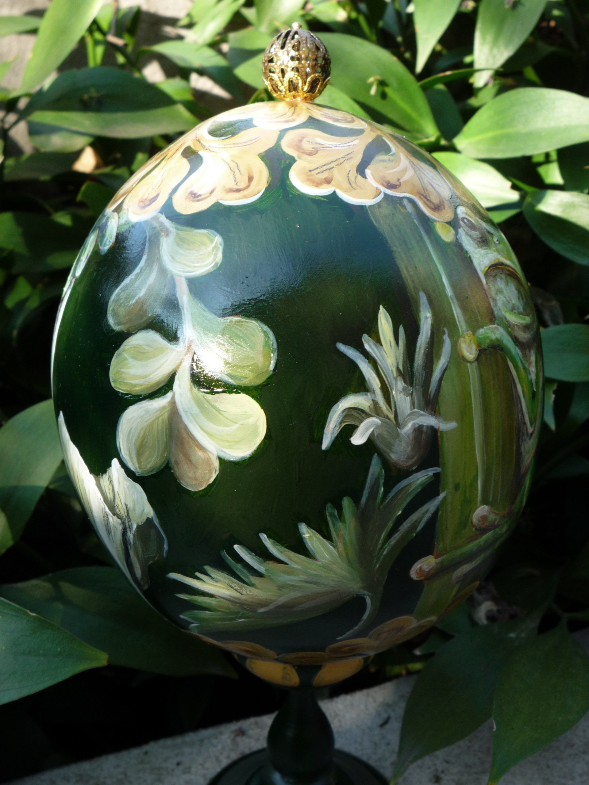 animali, cani, gatti, cavalli,  quadri, ritratti, dipinti, su misura, animali vestiti, oggetti, arredi, uova dipeinte, piatti, decorazioni, trompe, fiori, stencil, decoupage, carta, colla, matita, pennello, olio su tela , riviste, pubblicazioni, eventi, Marina Rigolone, artista, pittrice, decoratrice,