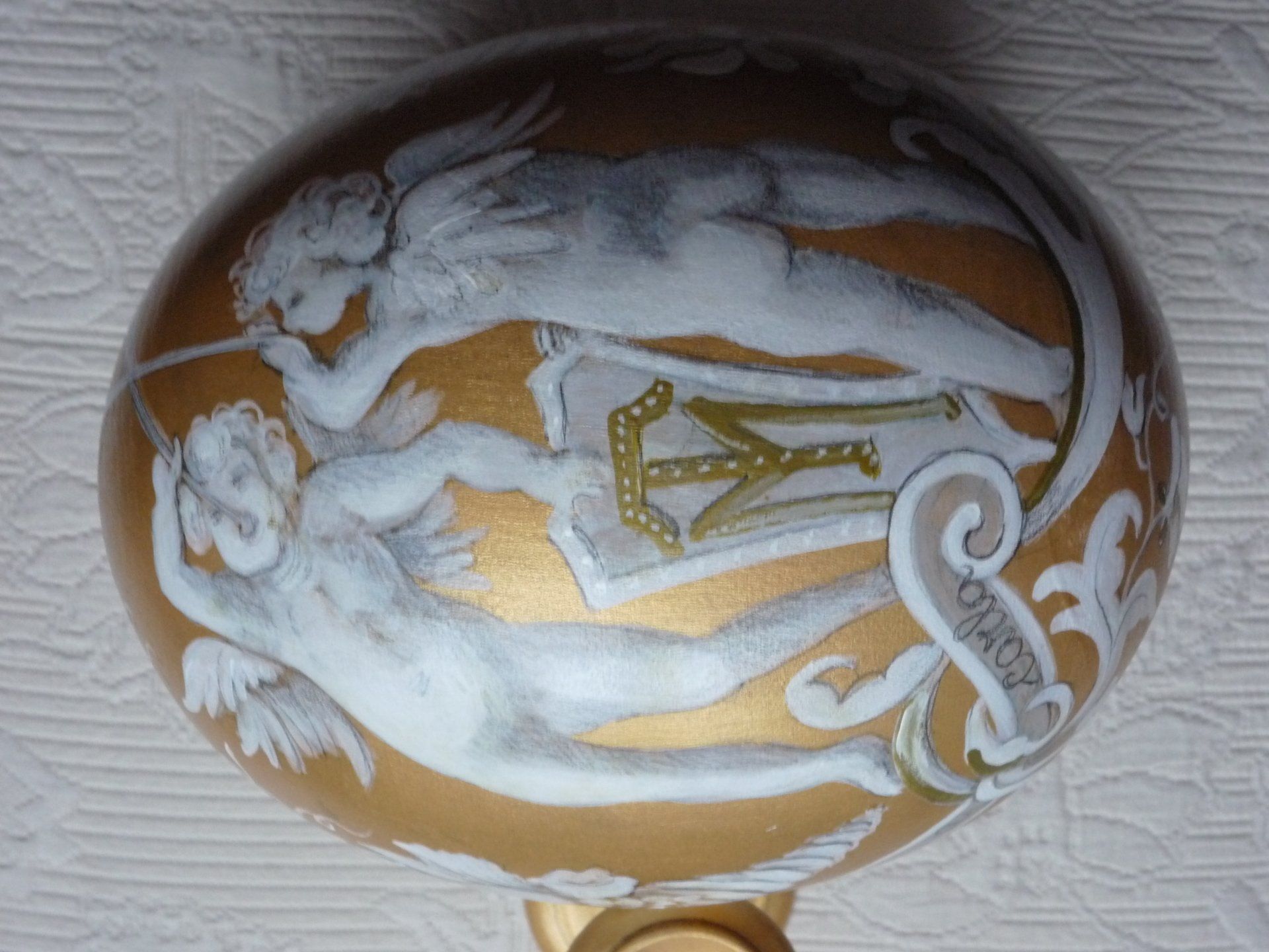 animali, cani, gatti, cavalli,  quadri, ritratti, dipinti, su misura, animali vestiti, oggetti, arredi, uova dipeinte, piatti, decorazioni, trompe, fiori, stencil, decoupage, carta, colla, matita, pennello, olio su tela , riviste, pubblicazioni, eventi, Marina Rigolone, artista, pittrice, decoratrice,