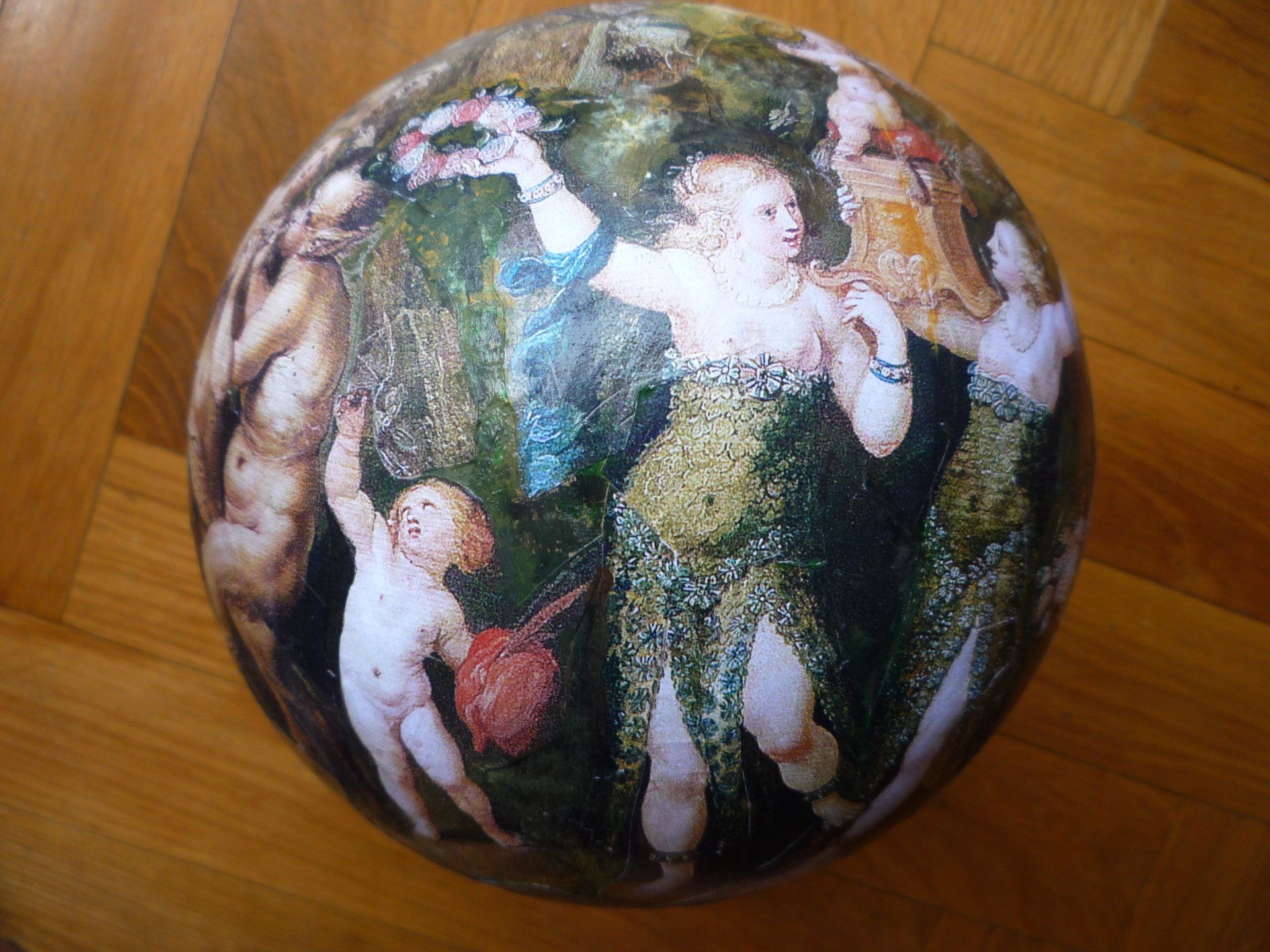 animali, cani, gatti, cavalli,  quadri, ritratti, dipinti, su misura, animali vestiti, oggetti, arredi, uova dipeinte, piatti, decorazioni, trompe, fiori, stencil, decoupage, carta, colla, matita, pennello, olio su tela , riviste, pubblicazioni, eventi, Marina Rigolone, artista, pittrice, decoratrice,