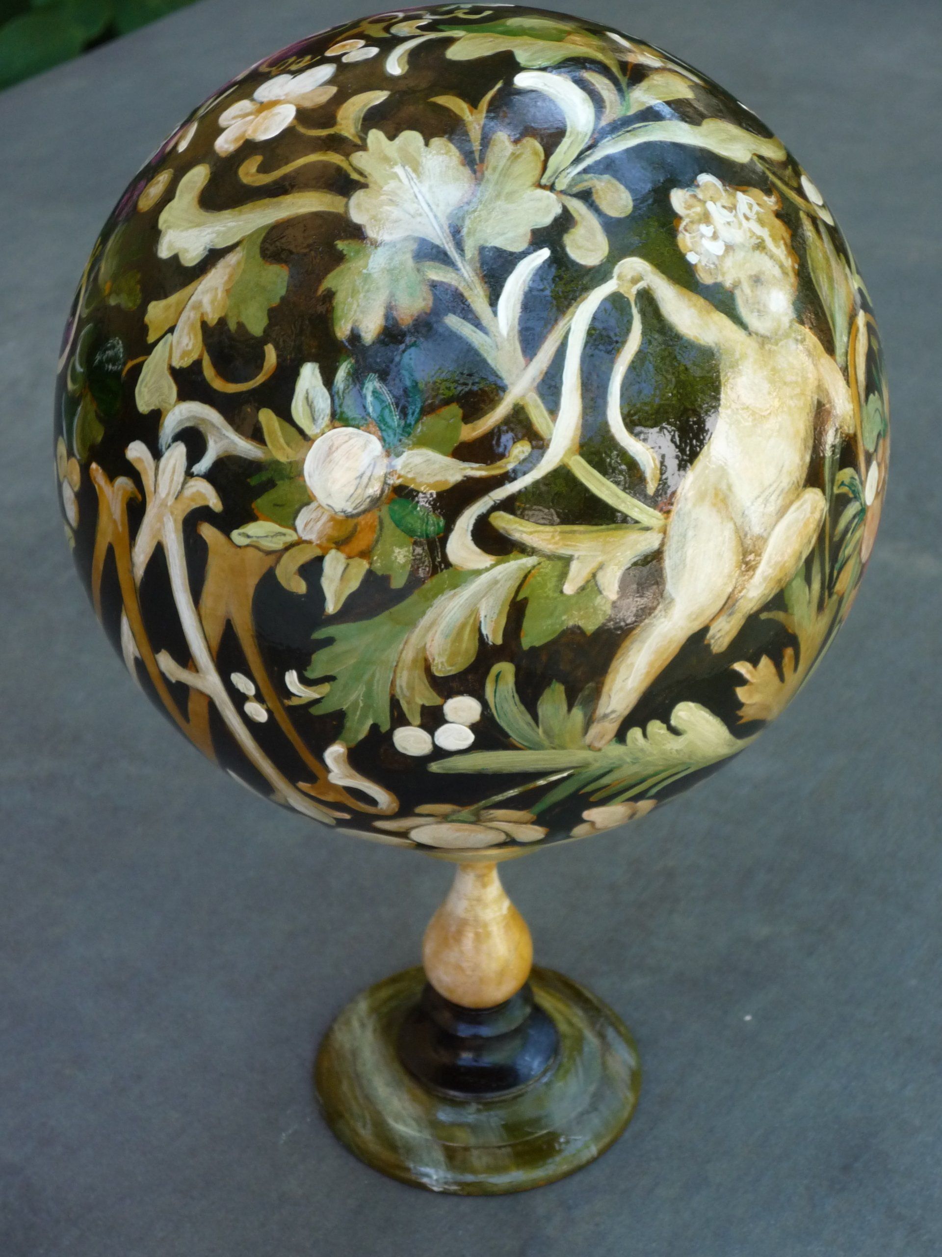 animali, cani, gatti, cavalli,  quadri, ritratti, dipinti, su misura, animali vestiti, oggetti, arredi, uova dipeinte, piatti, decorazioni, trompe, fiori, stencil, decoupage, carta, colla, matita, pennello, olio su tela , riviste, pubblicazioni, eventi, Marina Rigolone, artista, pittrice, decoratrice,