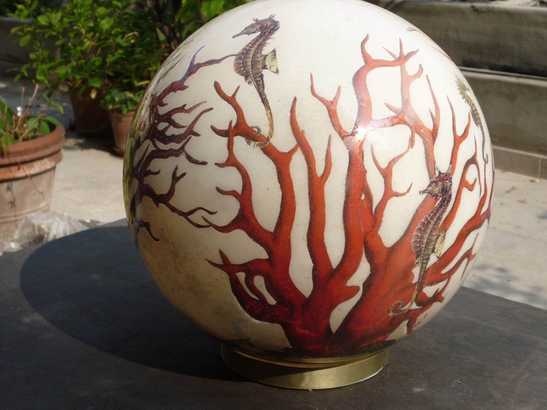 animali, cani, gatti, cavalli,  quadri, ritratti, dipinti, su misura, animali vestiti, oggetti, arredi, uova dipeinte, piatti, decorazioni, trompe, fiori, stencil, decoupage, carta, colla, matita, pennello, olio su tela , riviste, pubblicazioni, eventi, Marina Rigolone, artista, pittrice, decoratrice,