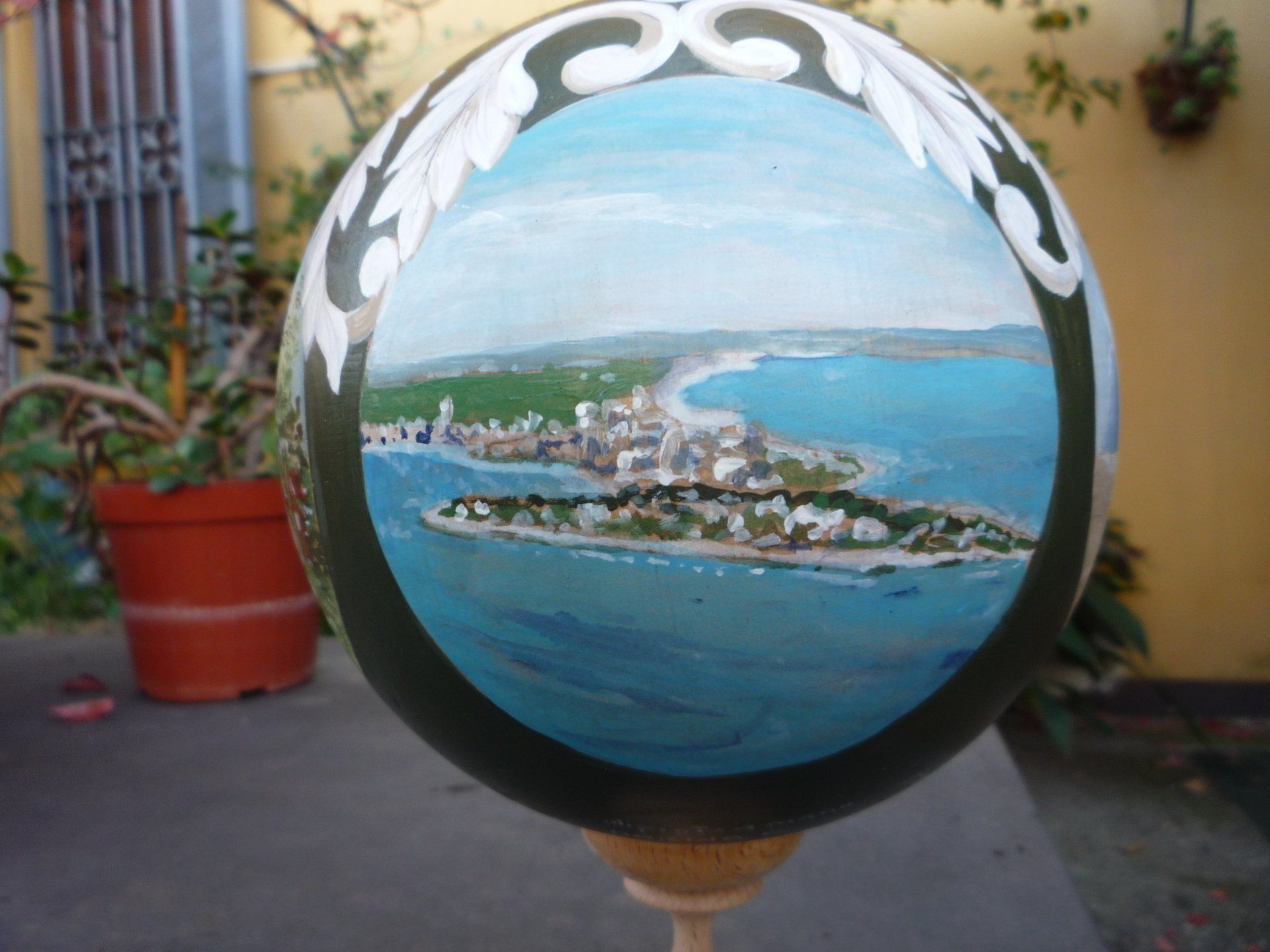 animali, cani, gatti, cavalli,  quadri, ritratti, dipinti, su misura, animali vestiti, oggetti, arredi, uova dipeinte, piatti, decorazioni, trompe, fiori, stencil, decoupage, carta, colla, matita, pennello, olio su tela , riviste, pubblicazioni, eventi, Marina Rigolone, artista, pittrice, decoratrice,