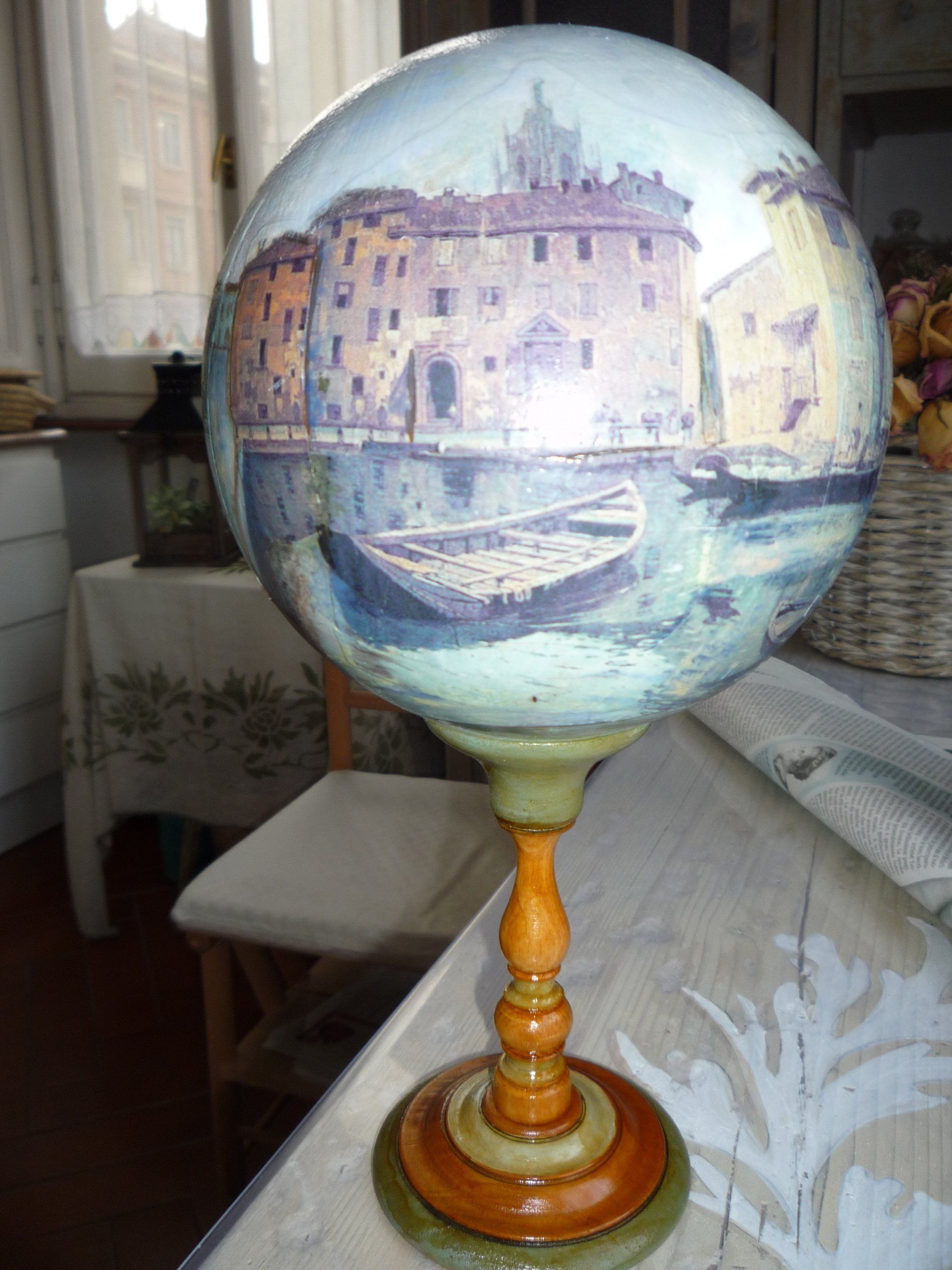 animali, cani, gatti, cavalli,  quadri, ritratti, dipinti, su misura, animali vestiti, oggetti, arredi, uova dipeinte, piatti, decorazioni, trompe, fiori, stencil, decoupage, carta, colla, matita, pennello, olio su tela , riviste, pubblicazioni, eventi, Marina Rigolone, artista, pittrice, decoratrice,