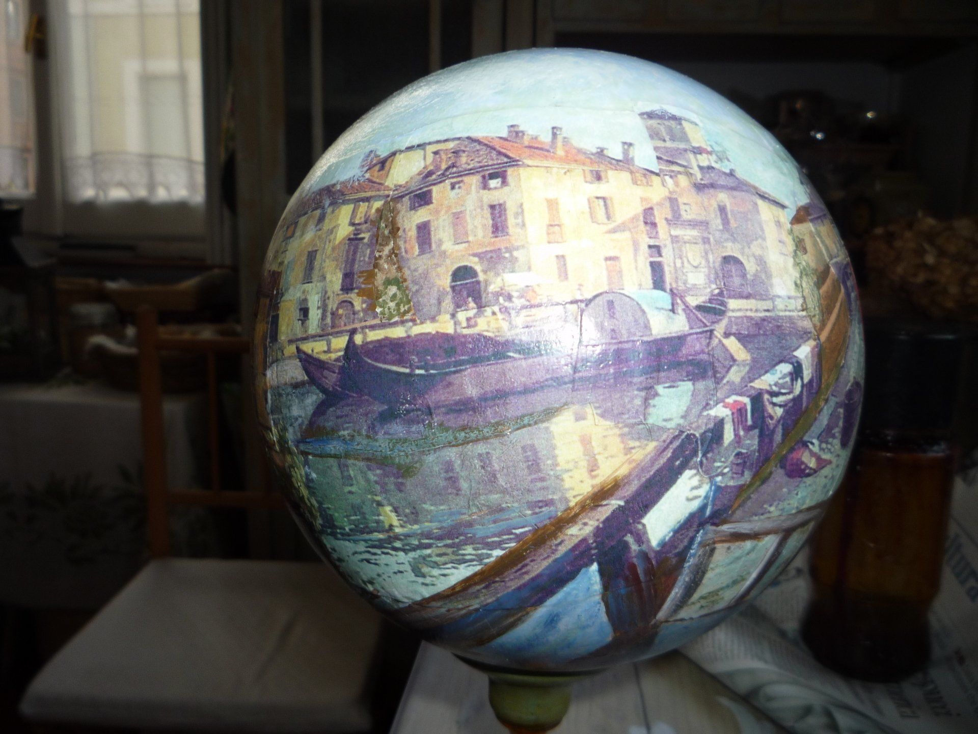 animali, cani, gatti, cavalli,  quadri, ritratti, dipinti, su misura, animali vestiti, oggetti, arredi, uova dipeinte, piatti, decorazioni, trompe, fiori, stencil, decoupage, carta, colla, matita, pennello, olio su tela , riviste, pubblicazioni, eventi, Marina Rigolone, artista, pittrice, decoratrice,