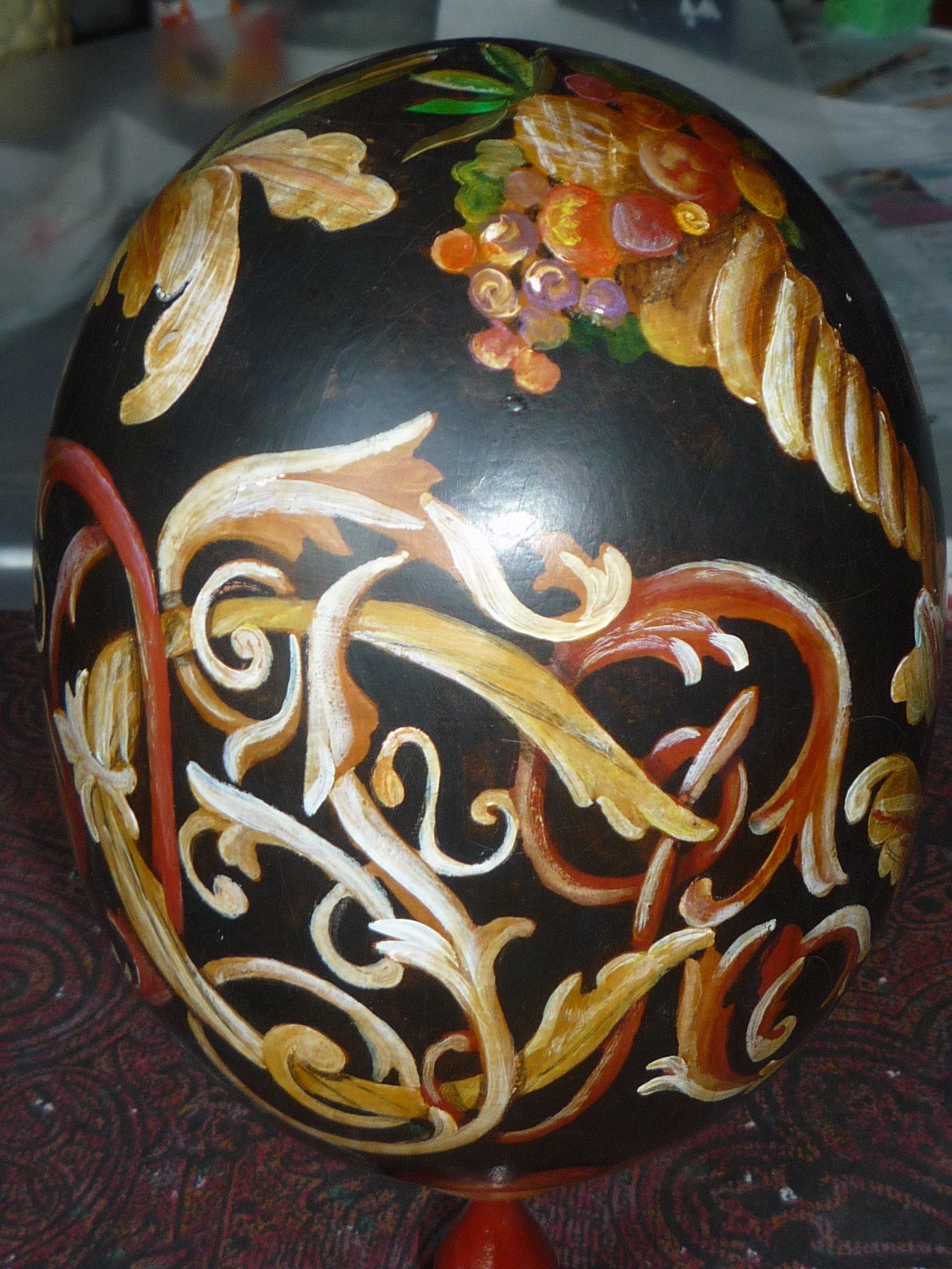 animali, cani, gatti, cavalli,  quadri, ritratti, dipinti, su misura, animali vestiti, oggetti, arredi, uova dipeinte, piatti, decorazioni, trompe, fiori, stencil, decoupage, carta, colla, matita, pennello, olio su tela , riviste, pubblicazioni, eventi, Marina Rigolone, artista, pittrice, decoratrice,