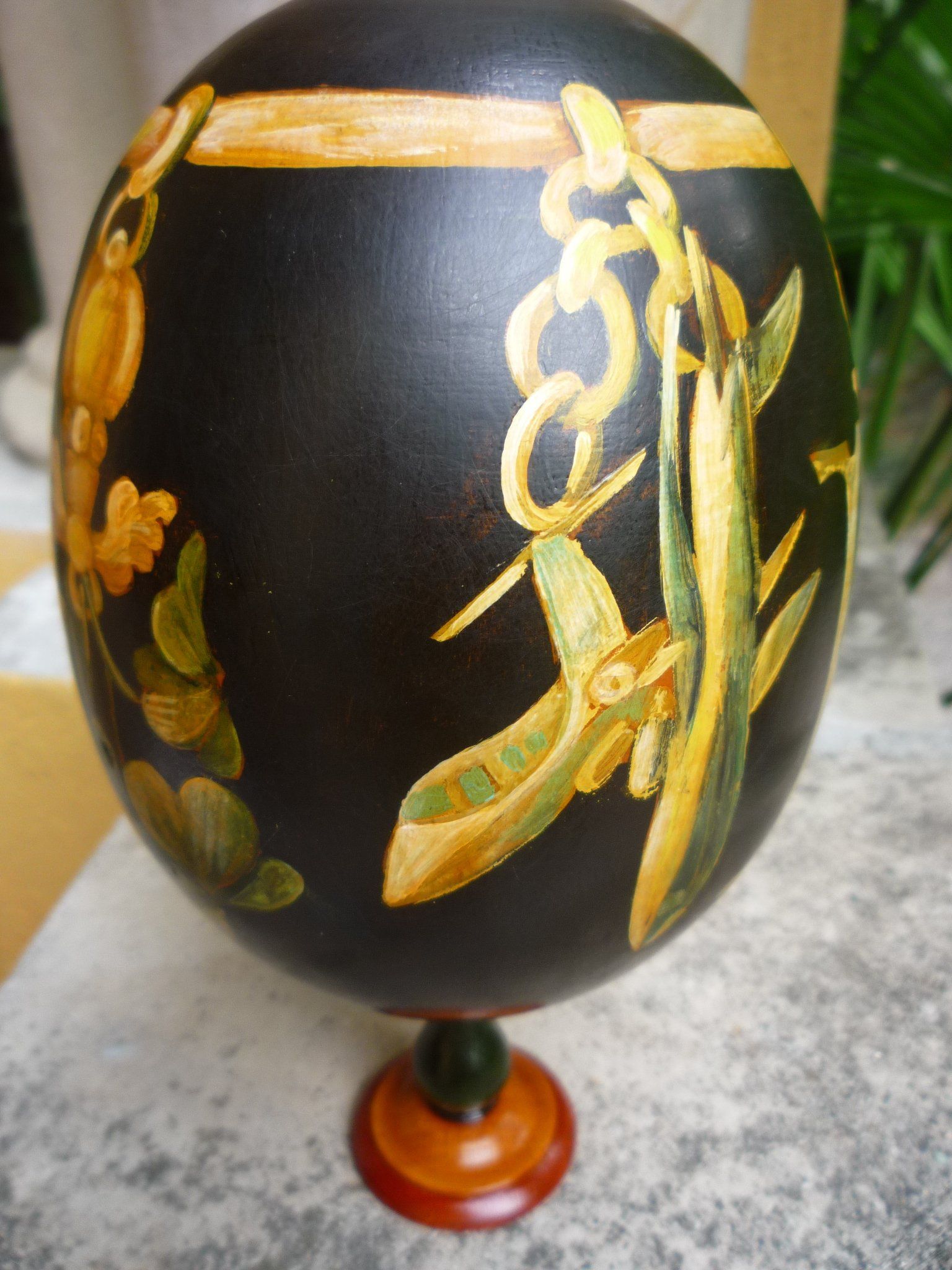 animali, cani, gatti, cavalli,  quadri, ritratti, dipinti, su misura, animali vestiti, oggetti, arredi, uova dipeinte, piatti, decorazioni, trompe, fiori, stencil, decoupage, carta, colla, matita, pennello, olio su tela , riviste, pubblicazioni, eventi, Marina Rigolone, artista, pittrice, decoratrice,
