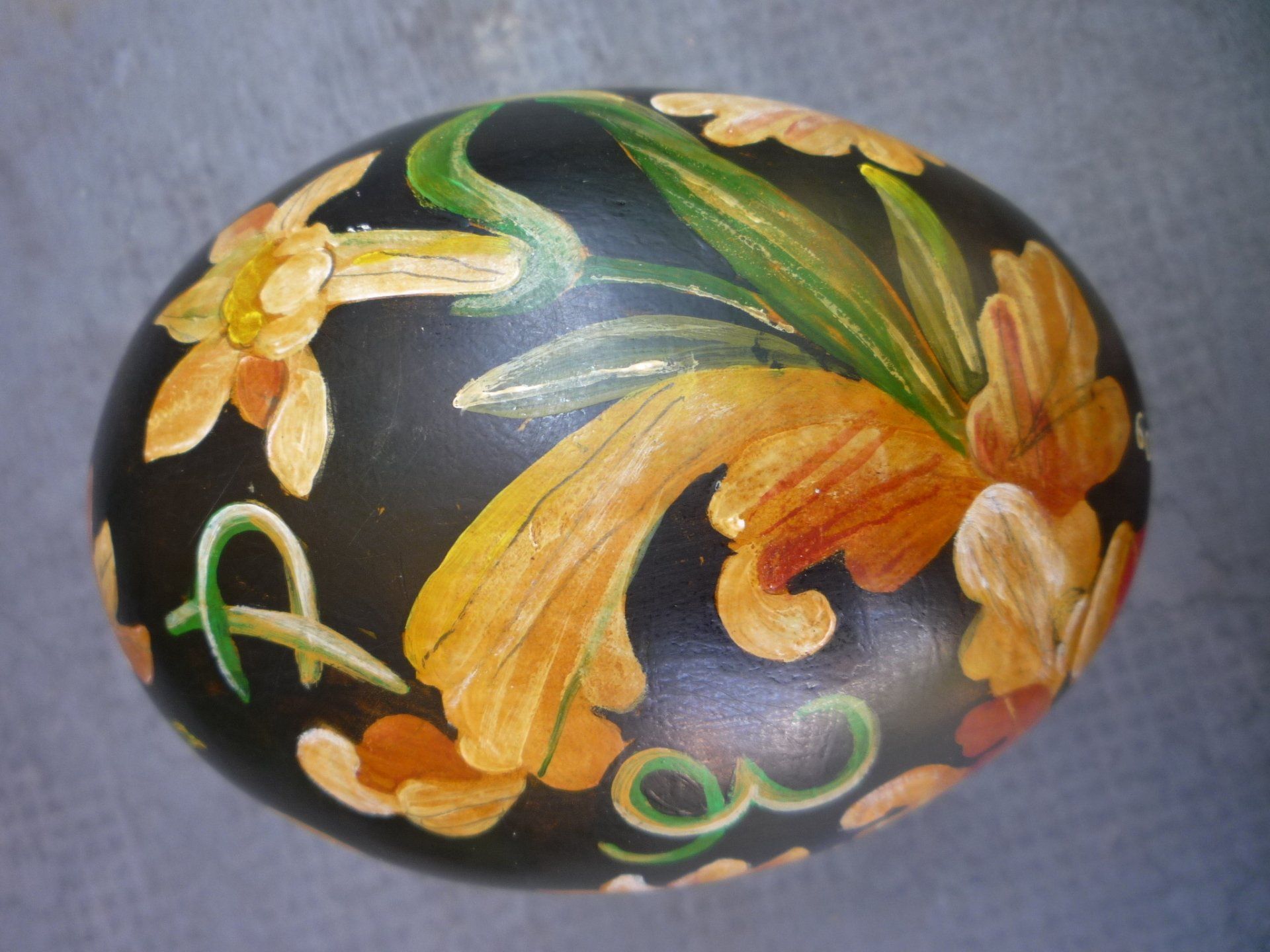 animali, cani, gatti, cavalli,  quadri, ritratti, dipinti, su misura, animali vestiti, oggetti, arredi, uova dipeinte, piatti, decorazioni, trompe, fiori, stencil, decoupage, carta, colla, matita, pennello, olio su tela , riviste, pubblicazioni, eventi, Marina Rigolone, artista, pittrice, decoratrice,