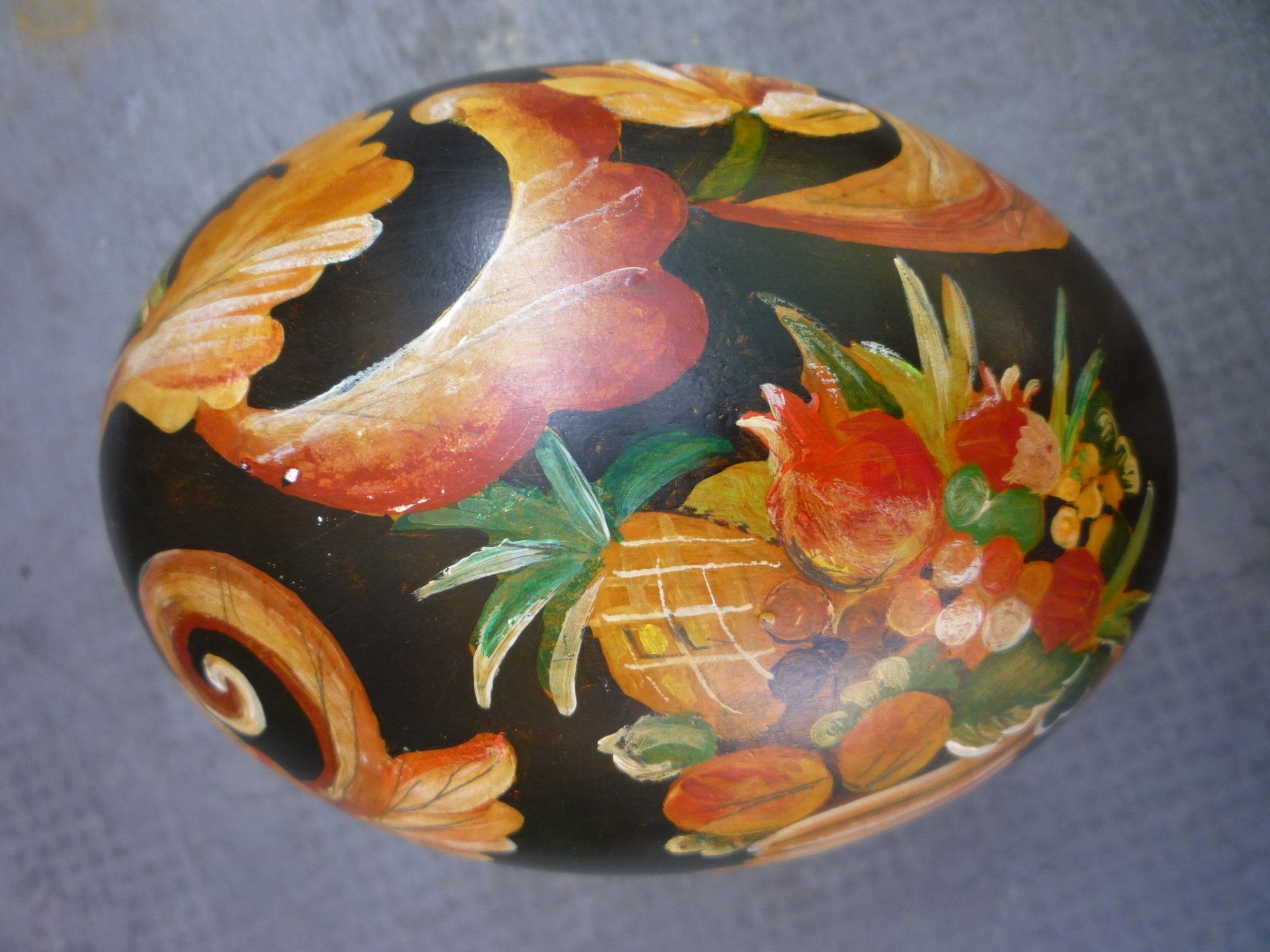 animali, cani, gatti, cavalli,  quadri, ritratti, dipinti, su misura, animali vestiti, oggetti, arredi, uova dipeinte, piatti, decorazioni, trompe, fiori, stencil, decoupage, carta, colla, matita, pennello, olio su tela , riviste, pubblicazioni, eventi, Marina Rigolone, artista, pittrice, decoratrice,