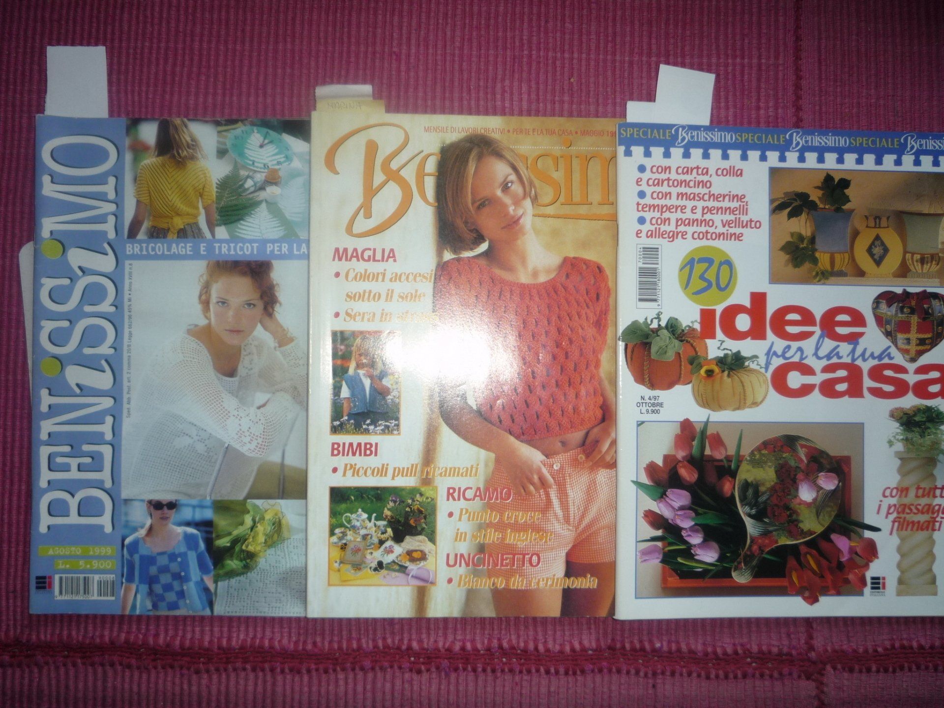 animali, cani, gatti, cavalli,  quadri, giornali, ritratti, dipinti, su misura, animali vestiti, oggetti, arredi, uova dipinte, piatti, decorazioni, trompe, fiori, stencil, decoupage, carta, colla, matita, pennello, olio su tela , riviste, libri, pubblicazioni, eventi, Marina Rigolone, artista, pittrice, decoratrice,