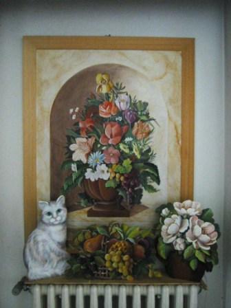Trompe l'Oeil animali, quadri, ritratti, dipinti, su misura, animali vestiti, oggetti, arredi, uova dipeinte, piatti, decorazioni, trompe, fiori, stencil, decoupage, carta, colla, matita, pennello, olio su tela , riviste, pubblicazioni, eventi, Marina Rigolone, artista, pittrice, decoratrice,