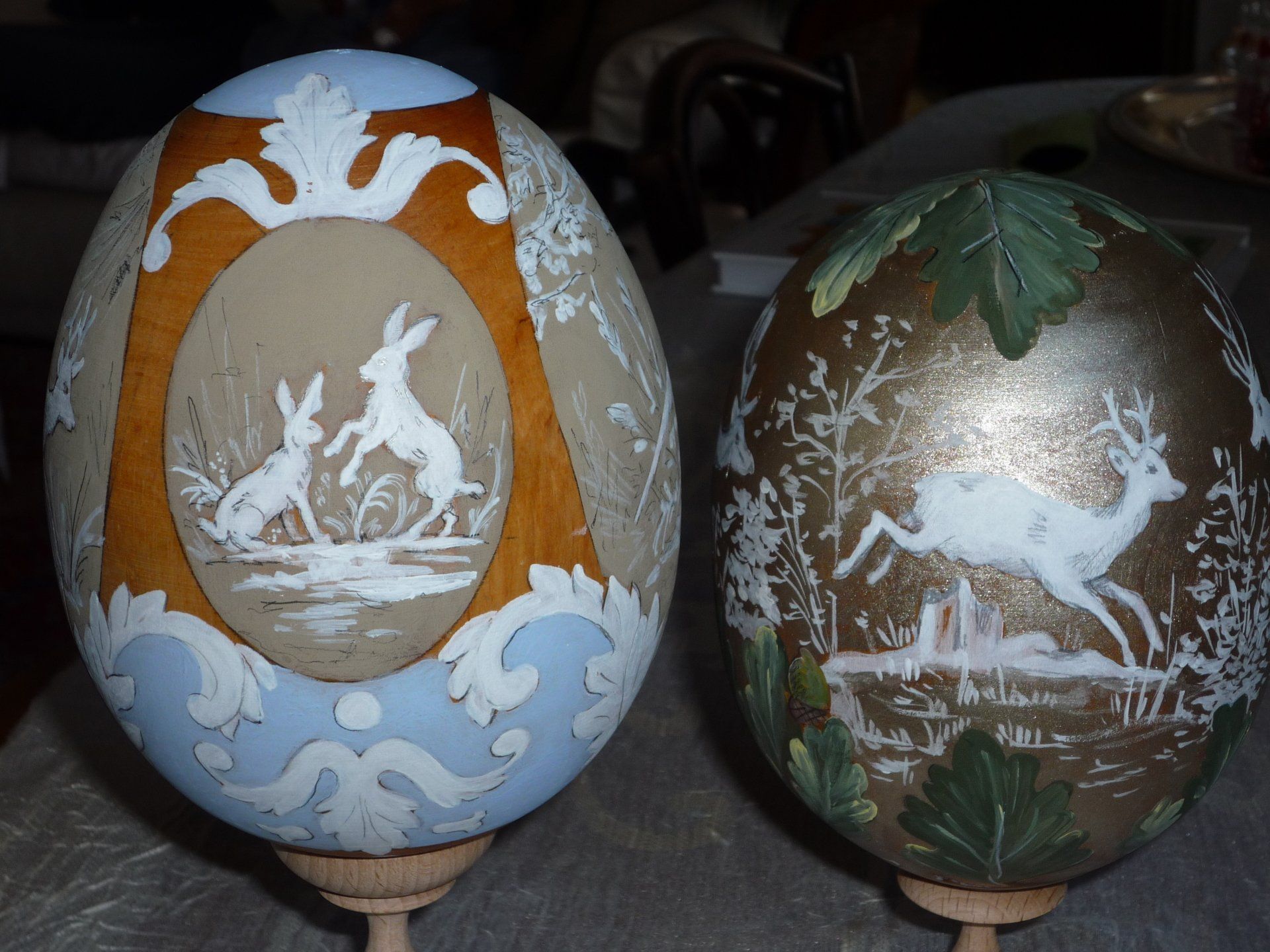 animali, quadri, ritratti, dipinti, su misura, animali vestiti, oggetti, arredi, uova dipeinte, piatti, decorazioni, trompe, fiori, stencil, decoupage, carta, colla, matita, pennello, olio su tela , riviste, pubblicazioni, eventi, Marina Rigolone, artista, pittrice, decoratrice,