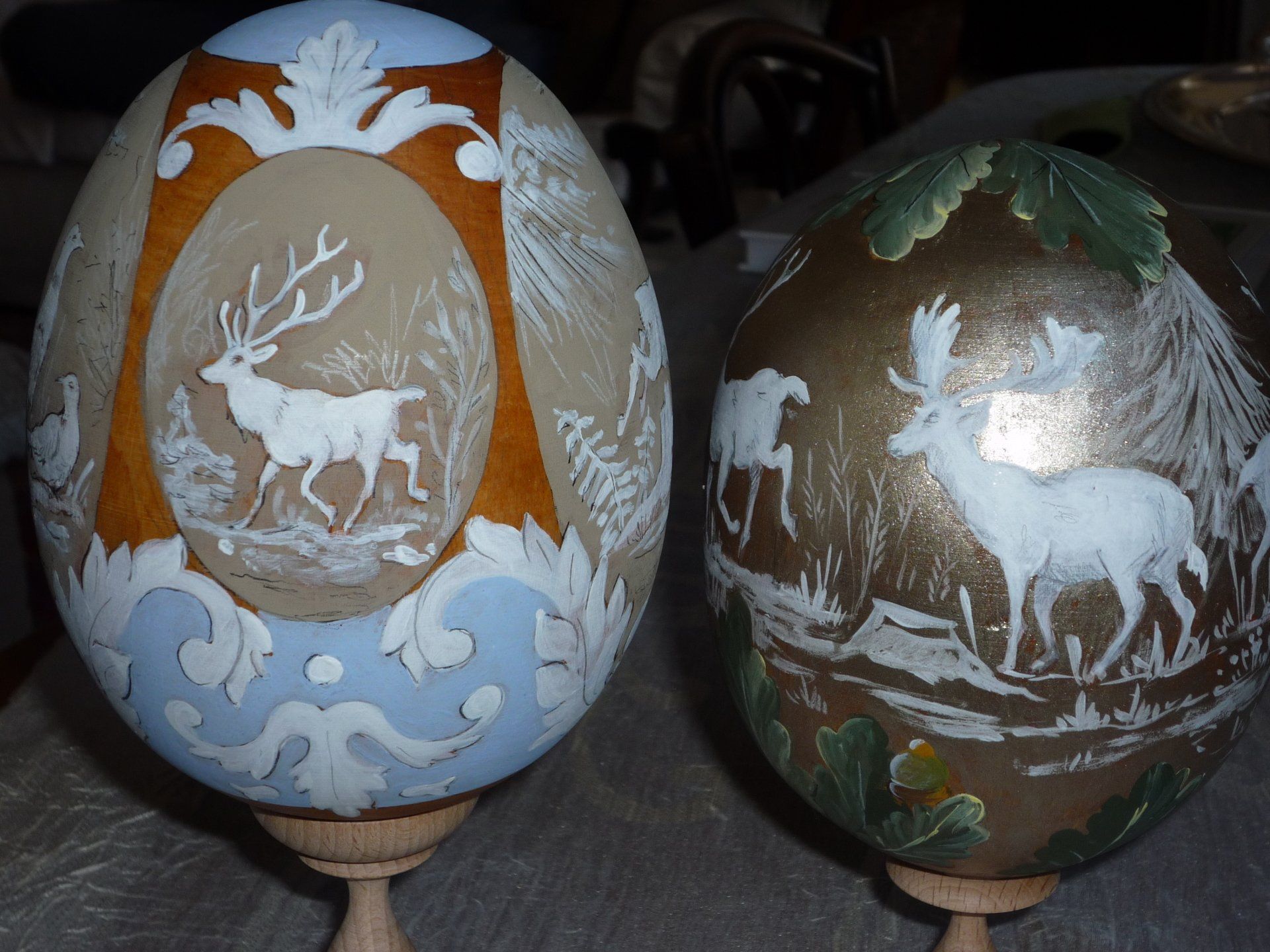 animali, cani, gatti, cavalli,  quadri, ritratti, dipinti, su misura, animali vestiti, oggetti, arredi, uova dipeinte, piatti, decorazioni, trompe, fiori, stencil, decoupage, carta, colla, matita, pennello, olio su tela , riviste, pubblicazioni, eventi, Marina Rigolone, artista, pittrice, decoratrice,