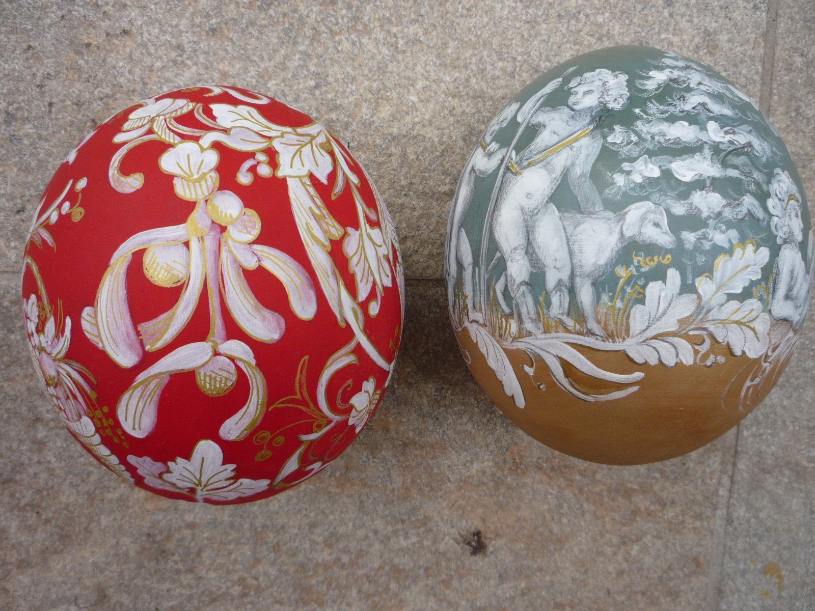 animali, cani, gatti, cavalli,  quadri, ritratti, dipinti, su misura, animali vestiti, oggetti, arredi, uova dipeinte, piatti, decorazioni, trompe, fiori, stencil, decoupage, carta, colla, matita, pennello, olio su tela , riviste, pubblicazioni, eventi, Marina Rigolone, artista, pittrice, decoratrice,