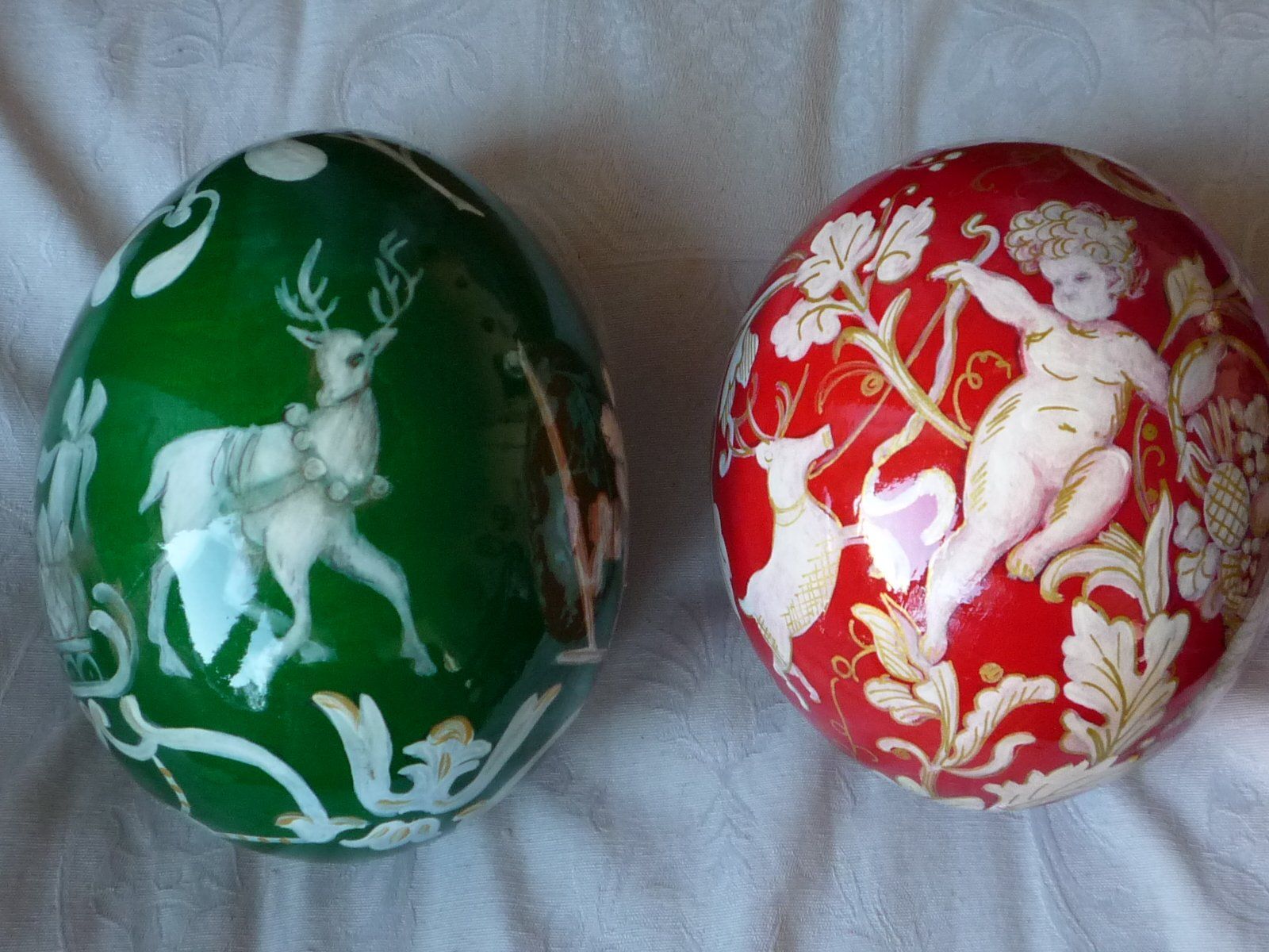animali, cani, gatti, cavalli,  quadri, ritratti, dipinti, su misura, animali vestiti, oggetti, arredi, uova dipeinte, piatti, decorazioni, trompe, fiori, stencil, decoupage, carta, colla, matita, pennello, olio su tela , riviste, pubblicazioni, eventi, Marina Rigolone, artista, pittrice, decoratrice,