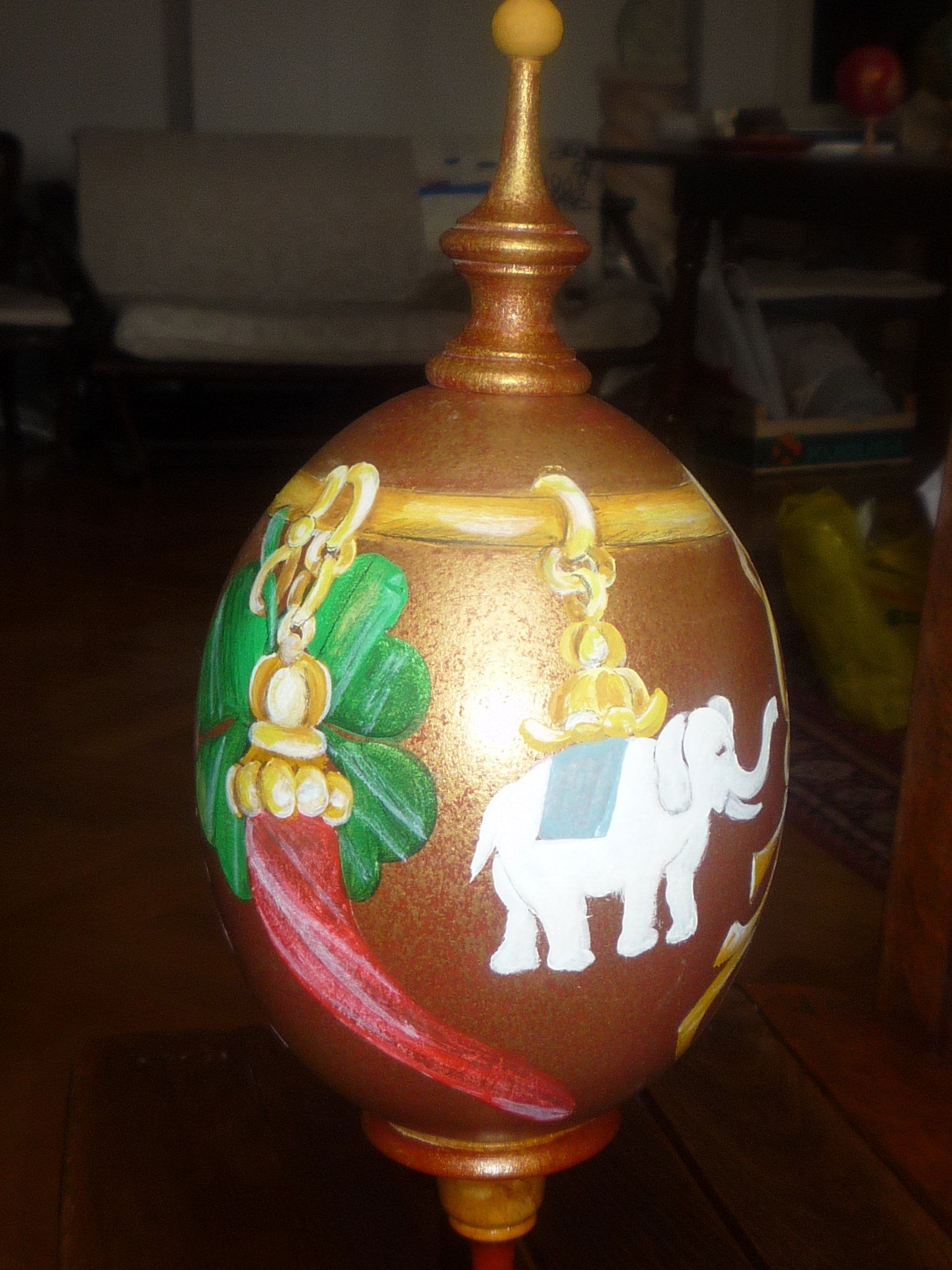 animali, cani, gatti, cavalli,  quadri, ritratti, dipinti, su misura, animali vestiti, oggetti, arredi, uova dipeinte, piatti, decorazioni, trompe, fiori, stencil, decoupage, carta, colla, matita, pennello, olio su tela , riviste, pubblicazioni, eventi, Marina Rigolone, artista, pittrice, decoratrice,