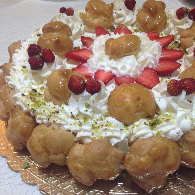 Torta con bignè