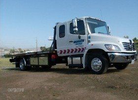 Flat Bed truck - Recovery Service in Elsinore CA Flat Bed truck - Recovery Service in Elsinore CA