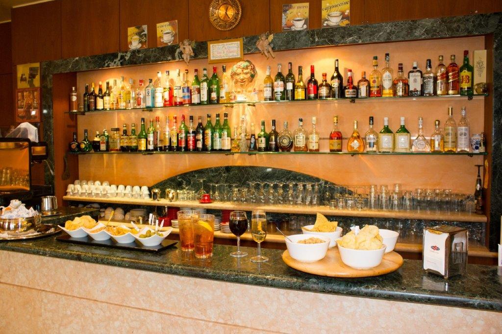 Bar counter