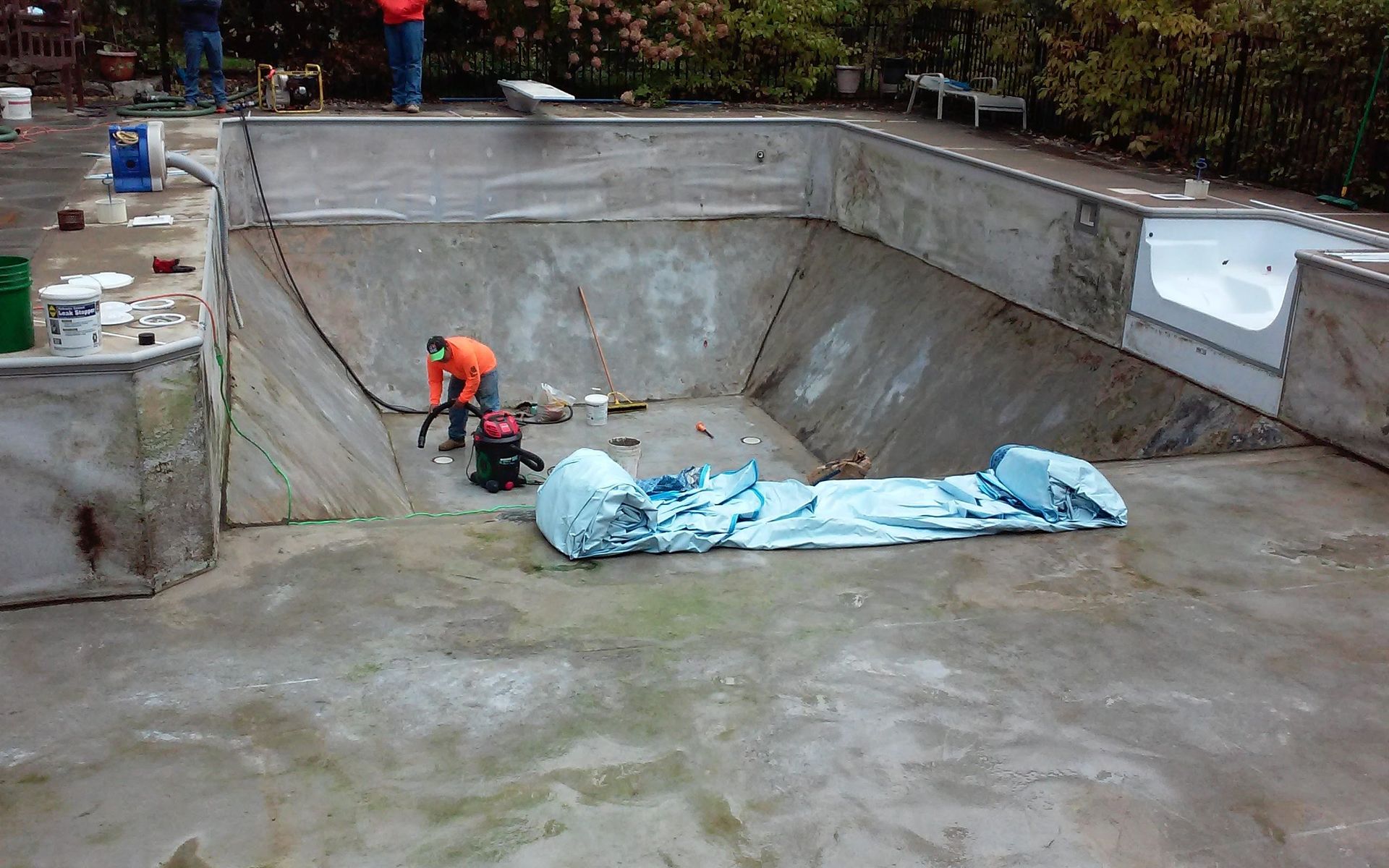 Before Vinyl Pool Renovation