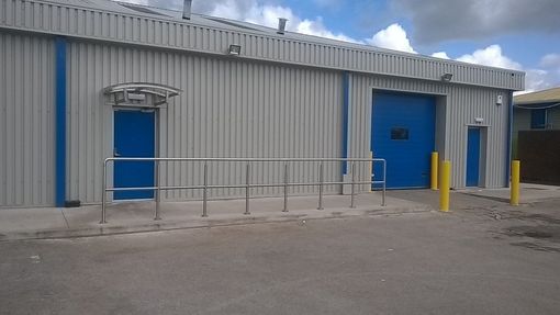 Commercial construction site services
