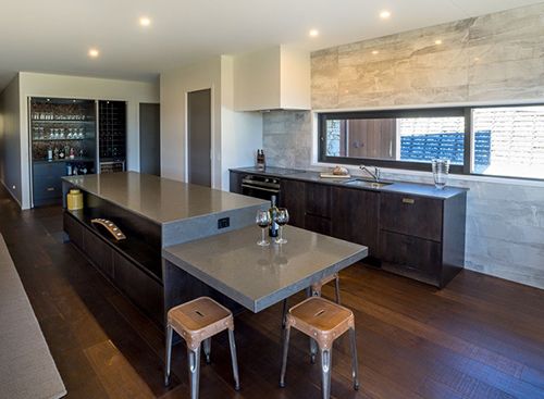 Kitchen furniture polishing