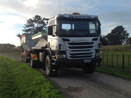 Ground Spreader Truck Image