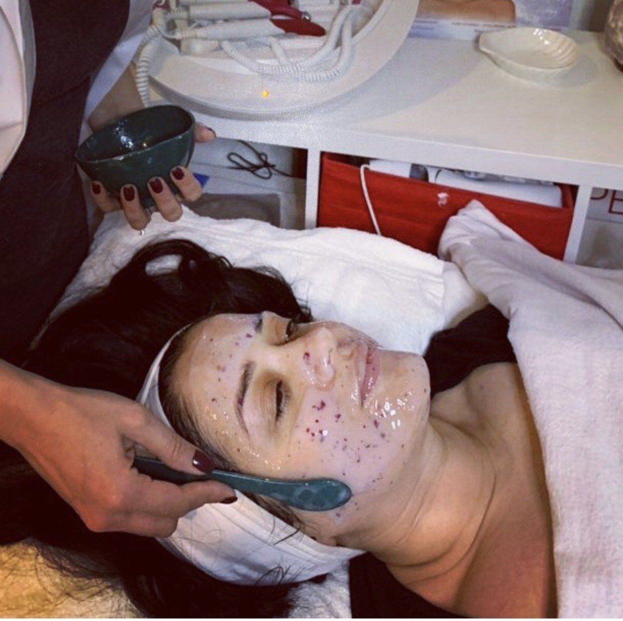 Rose hydrodermi rejuvenates treatment
