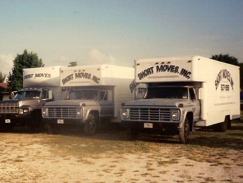 Short moves truck - Moving & Storage in Petersburg, FL