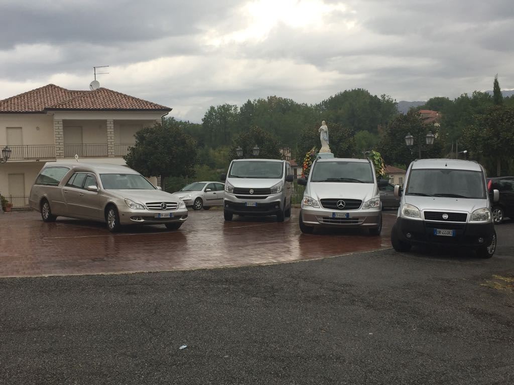 parco mezzi funebri