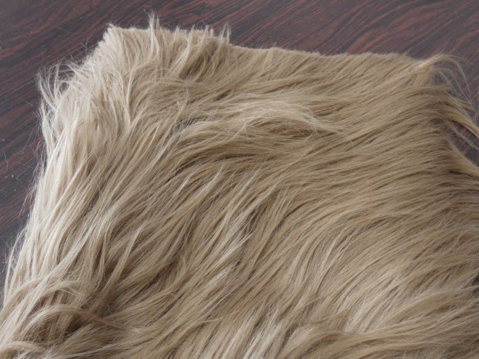 tessuto beige a pelo lungo