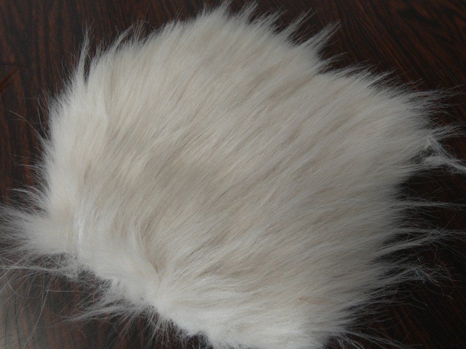 tessuto bianco a pelo lungo