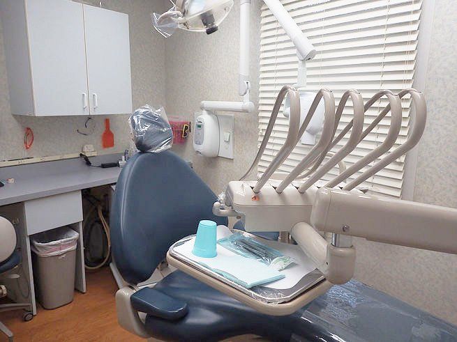 Mount Laurel Dental & Implant Center Dental Room