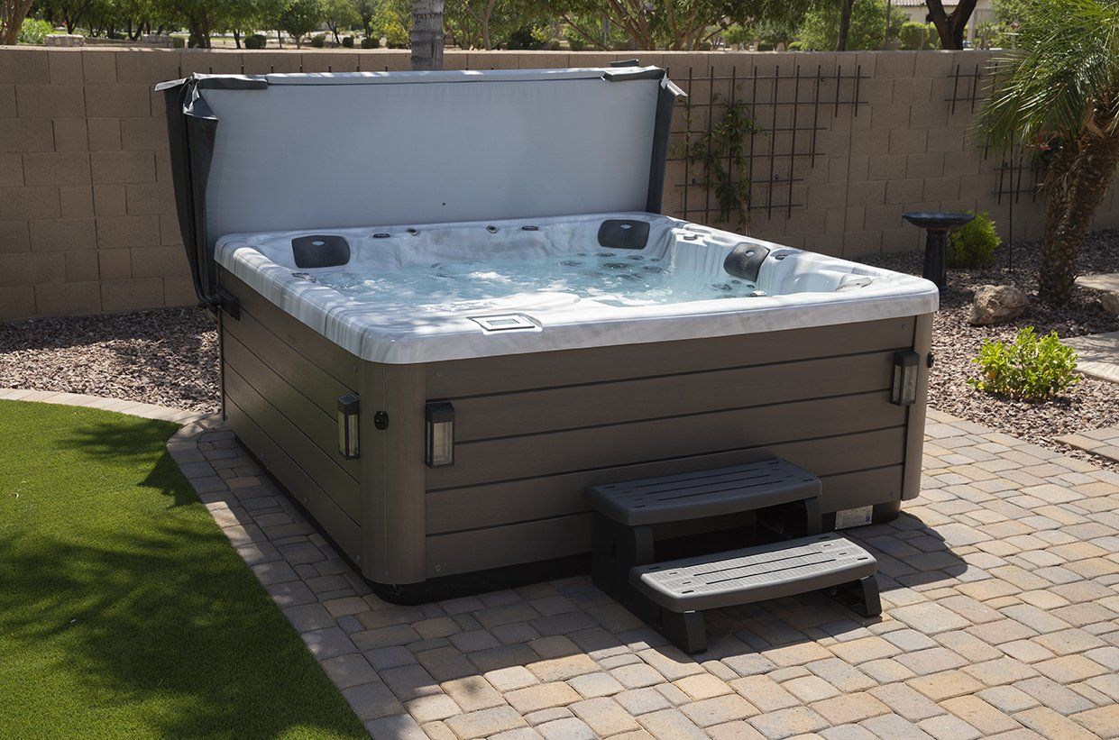 Hot Tub — Fruitland Park, Fl — Spa Kingdom Inc