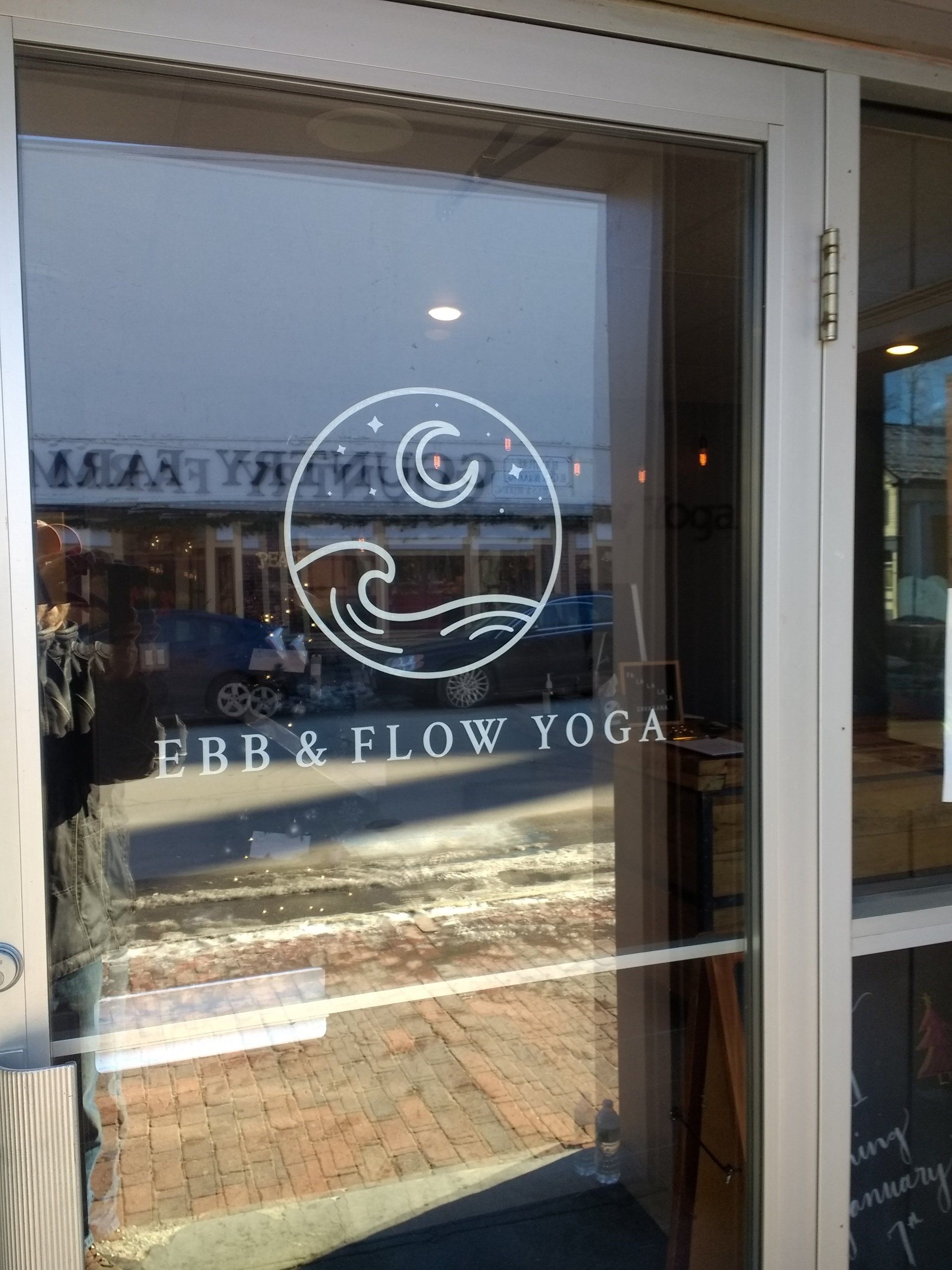Window Lettering 21