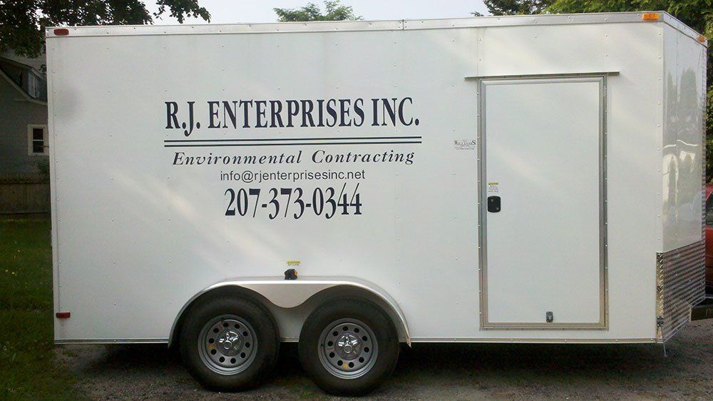 Trailer Signs 11
