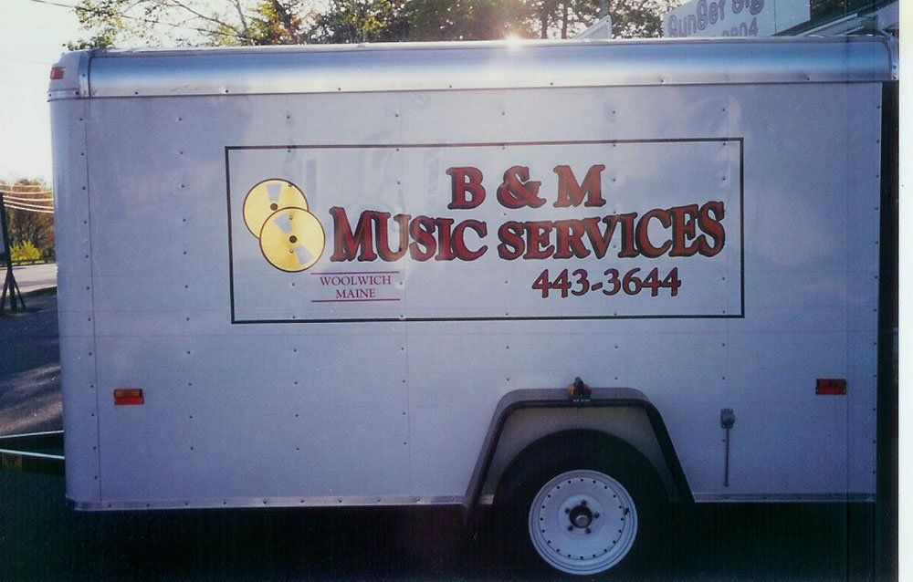 Trailer Signs 15