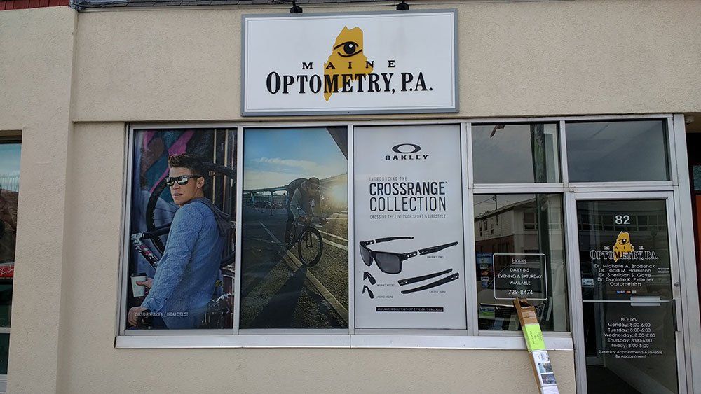 Window Lettering 17