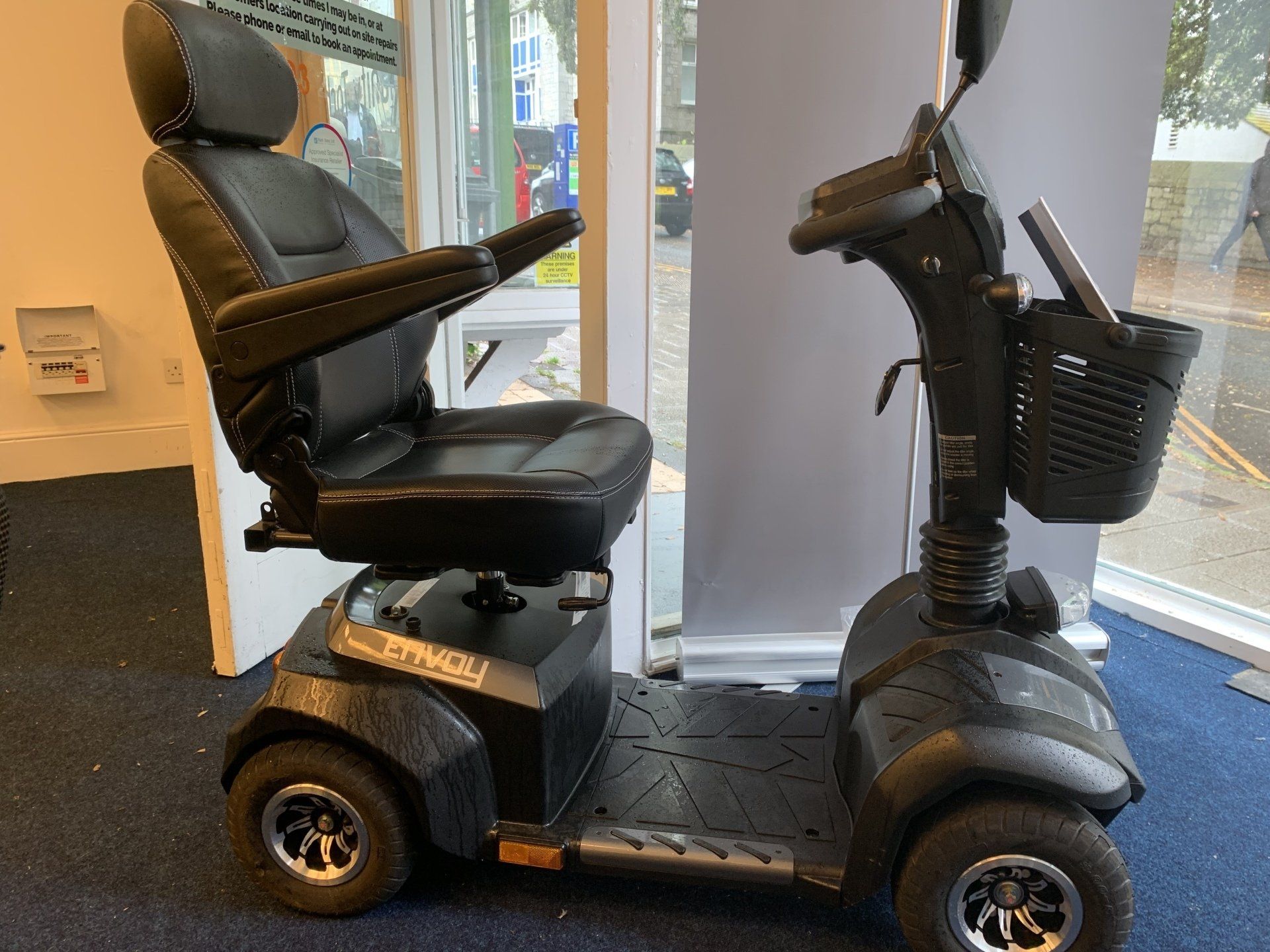 Envoy 8