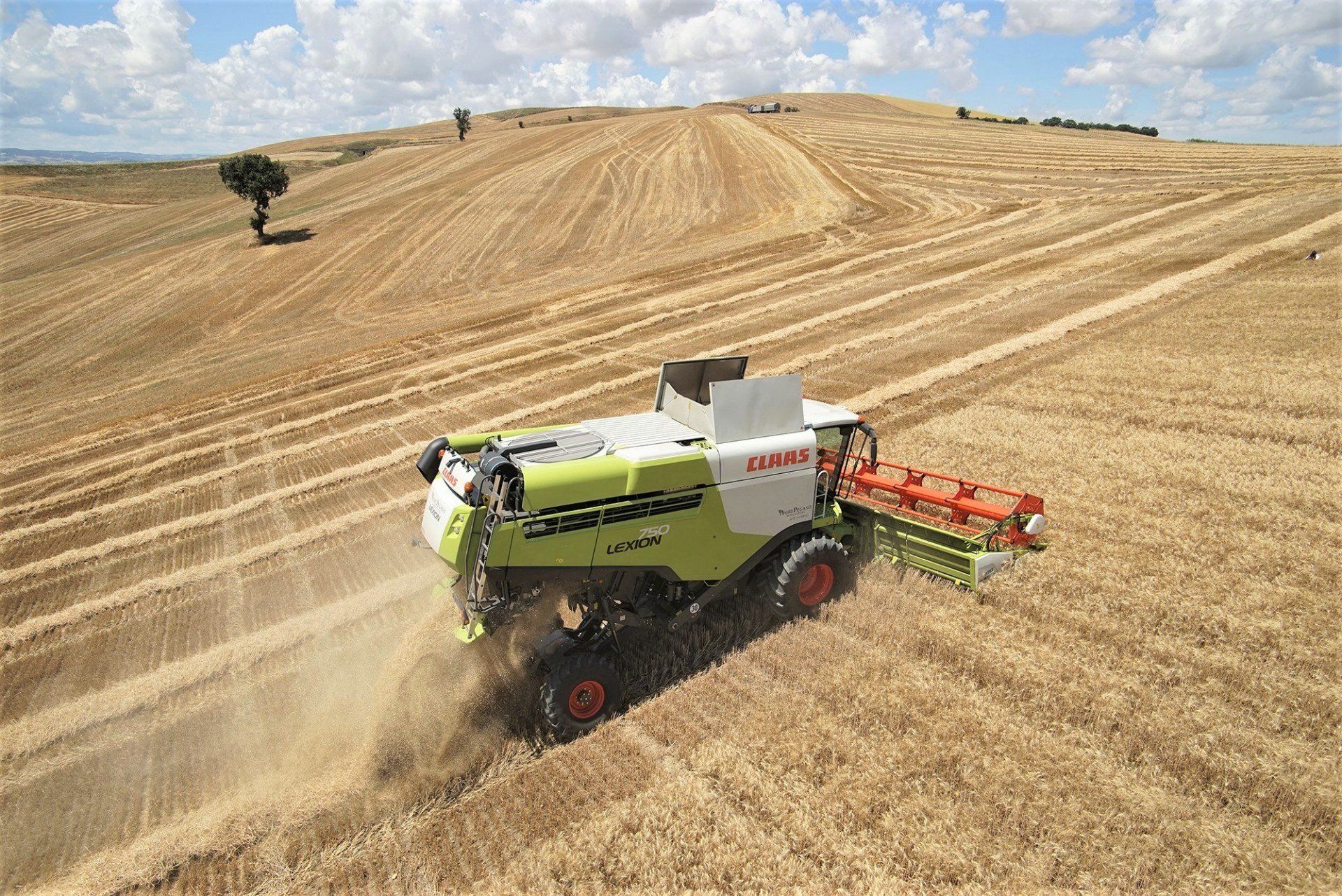 Trattore agricolo