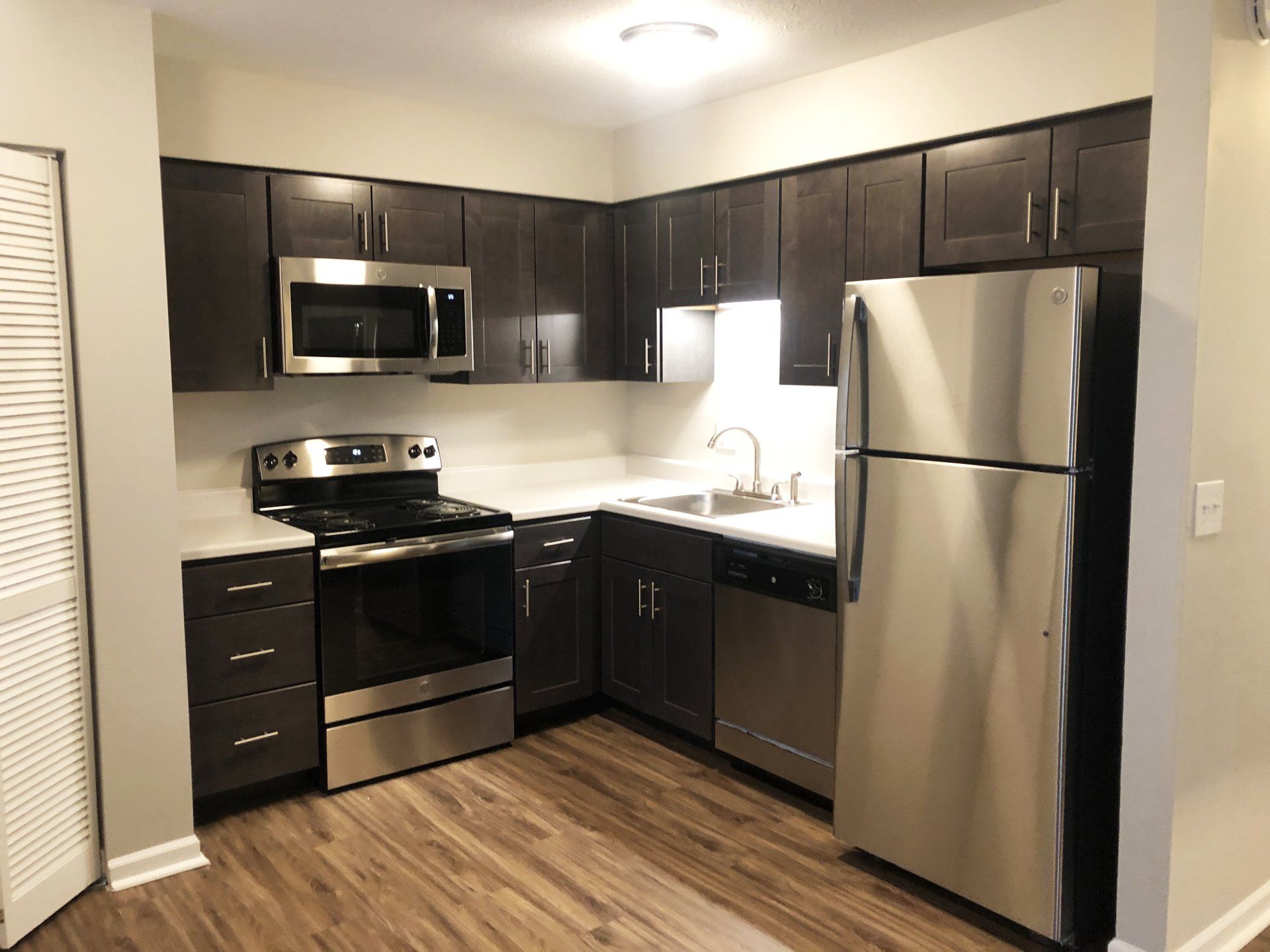 Park Place Apartments kitchen photo