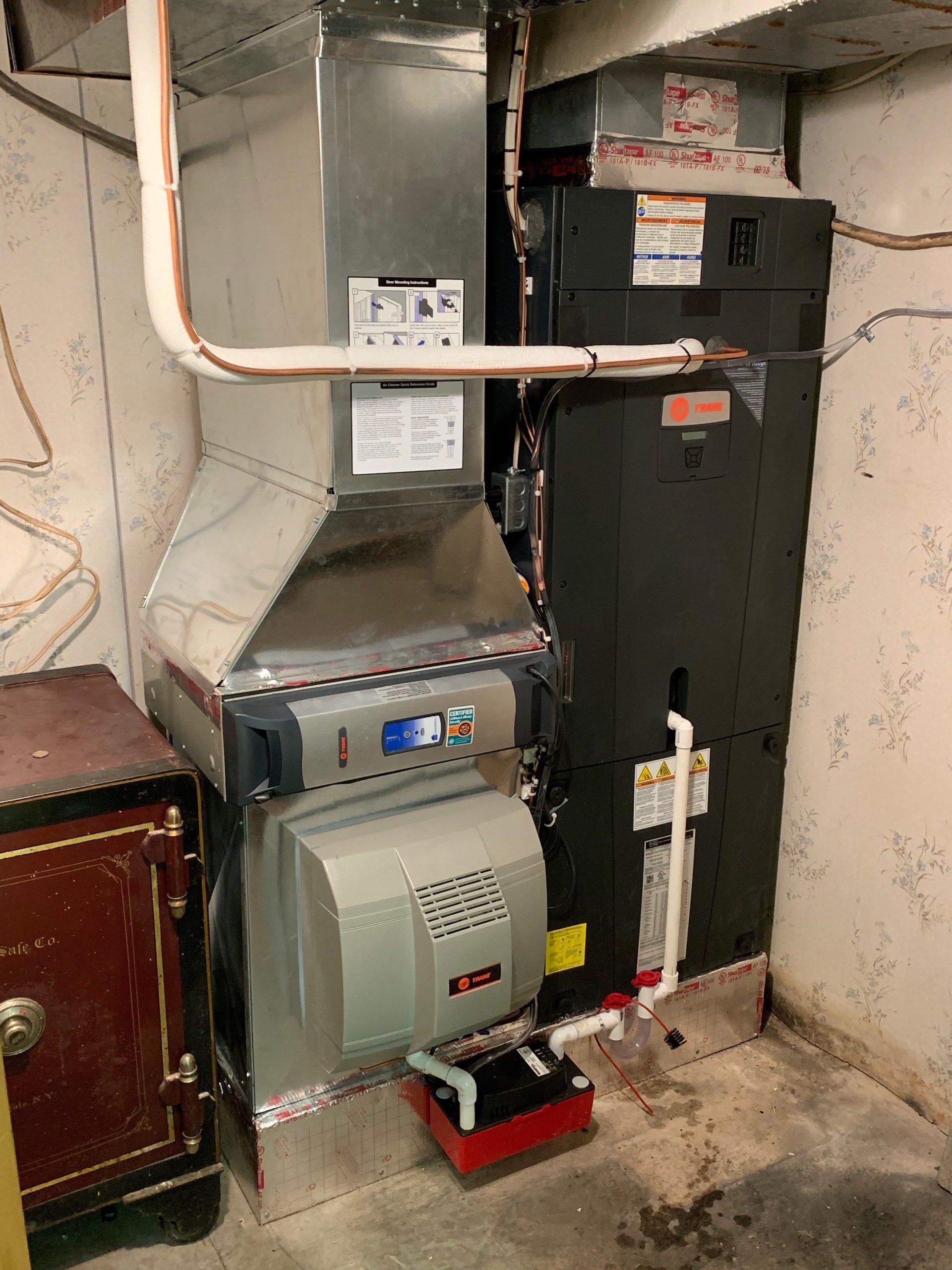 Cleaning air conditioner filter - Plumbing, Heating and Air Conditioning in Blairsville, PA Cleaning air conditioner filter - Plumbing, Heating and Air Conditioning in Blairsville, PA