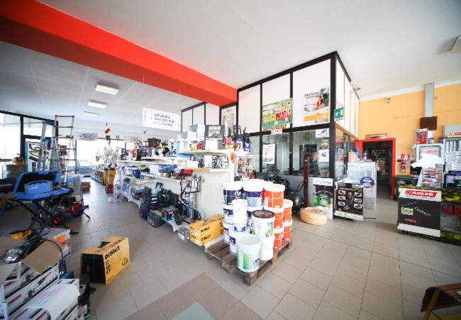 negozio di articoli da bricolage