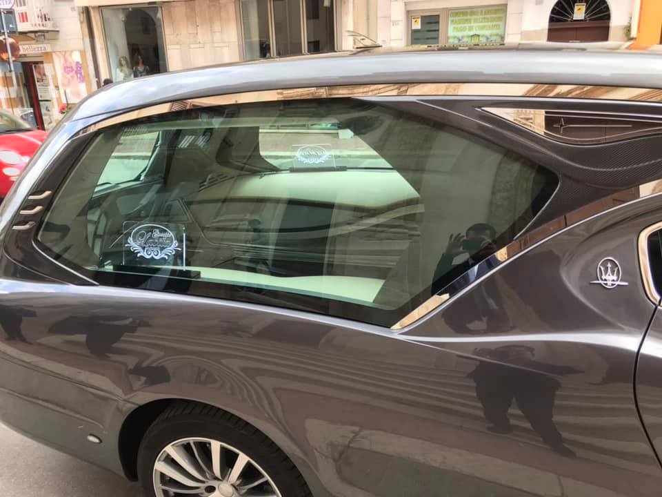 Auto funebre