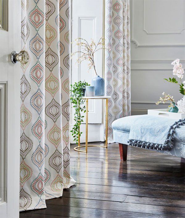 curtains in the bedroom